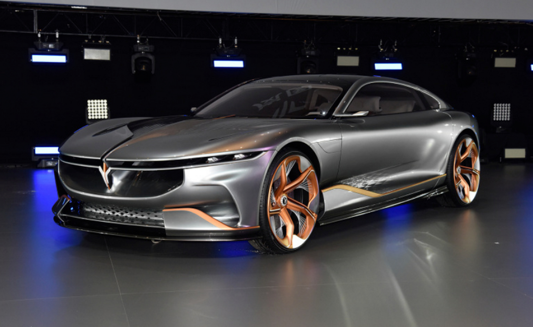 每日打卡# 东风超跑,这颜值挺能打吧