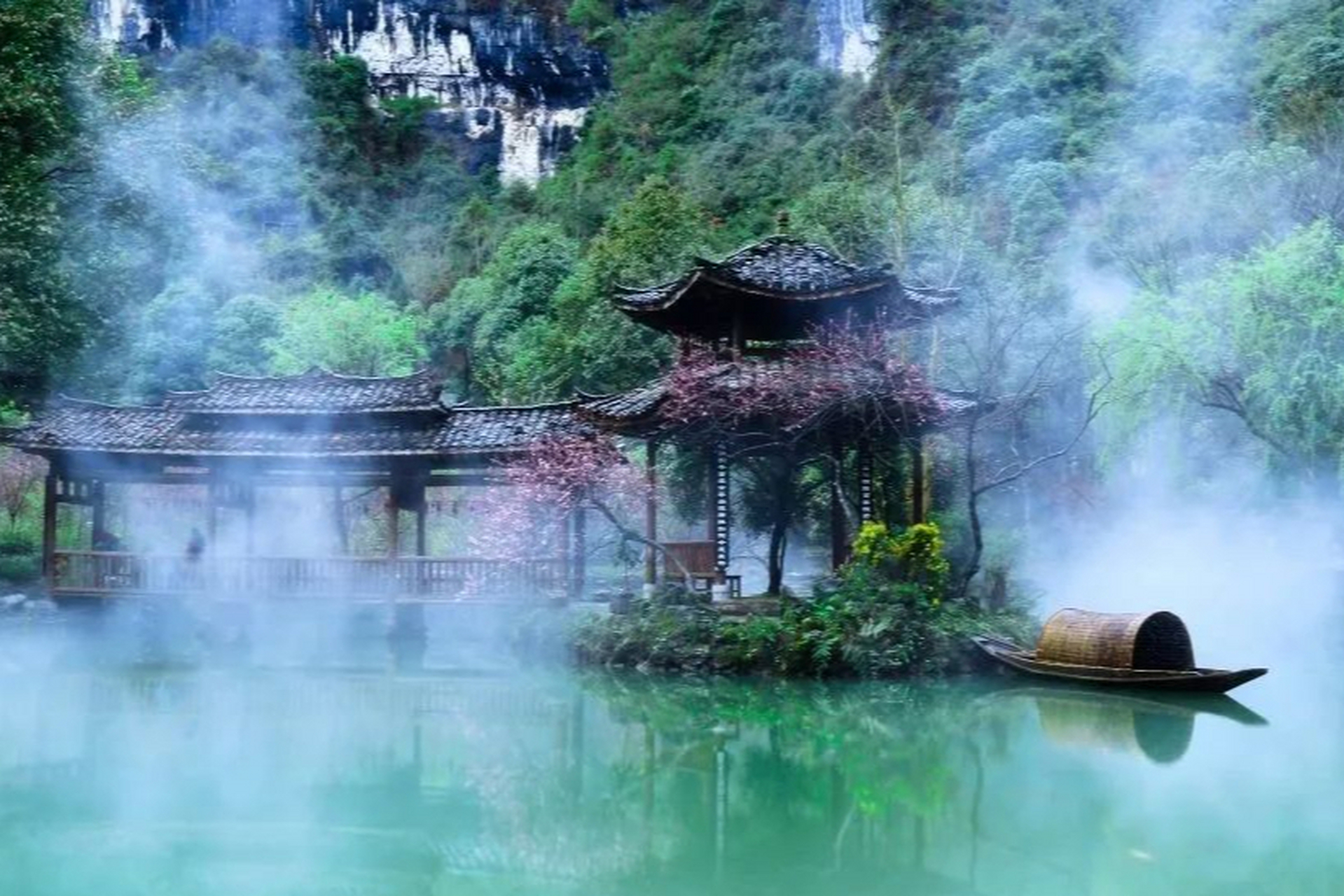 重庆酉阳桃花源景区,这里以秦晋文化为主线,将田园风光作为载体,让