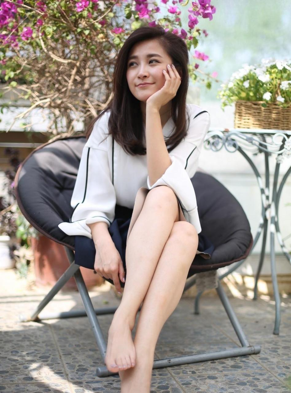 汪聪  美腿玉足合集 #中国版chatgpt来了# #娱乐