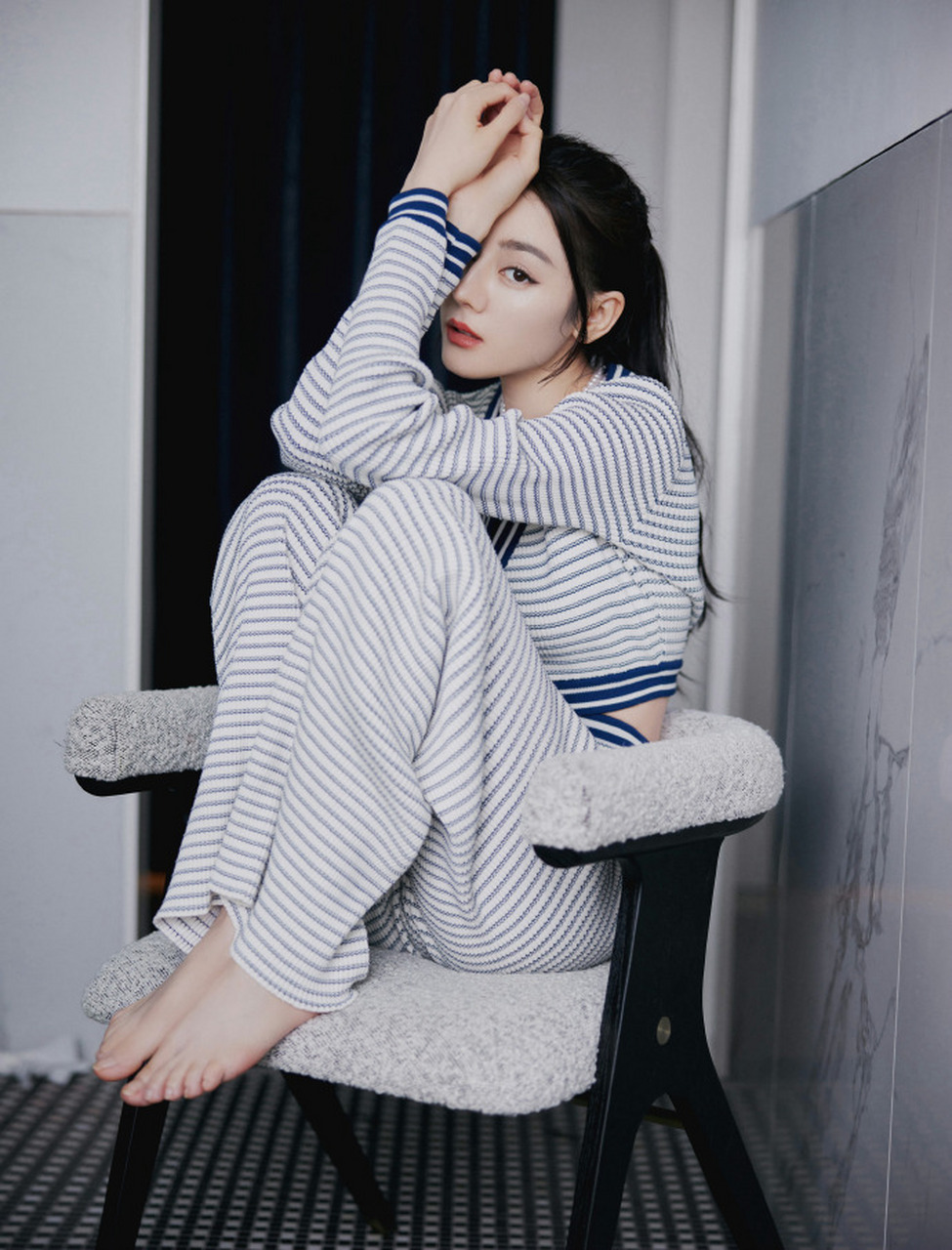 星闻#  迪丽热巴美腿高跟合集~ 成熟的魅力令人沉沦~ #迪丽热巴写真