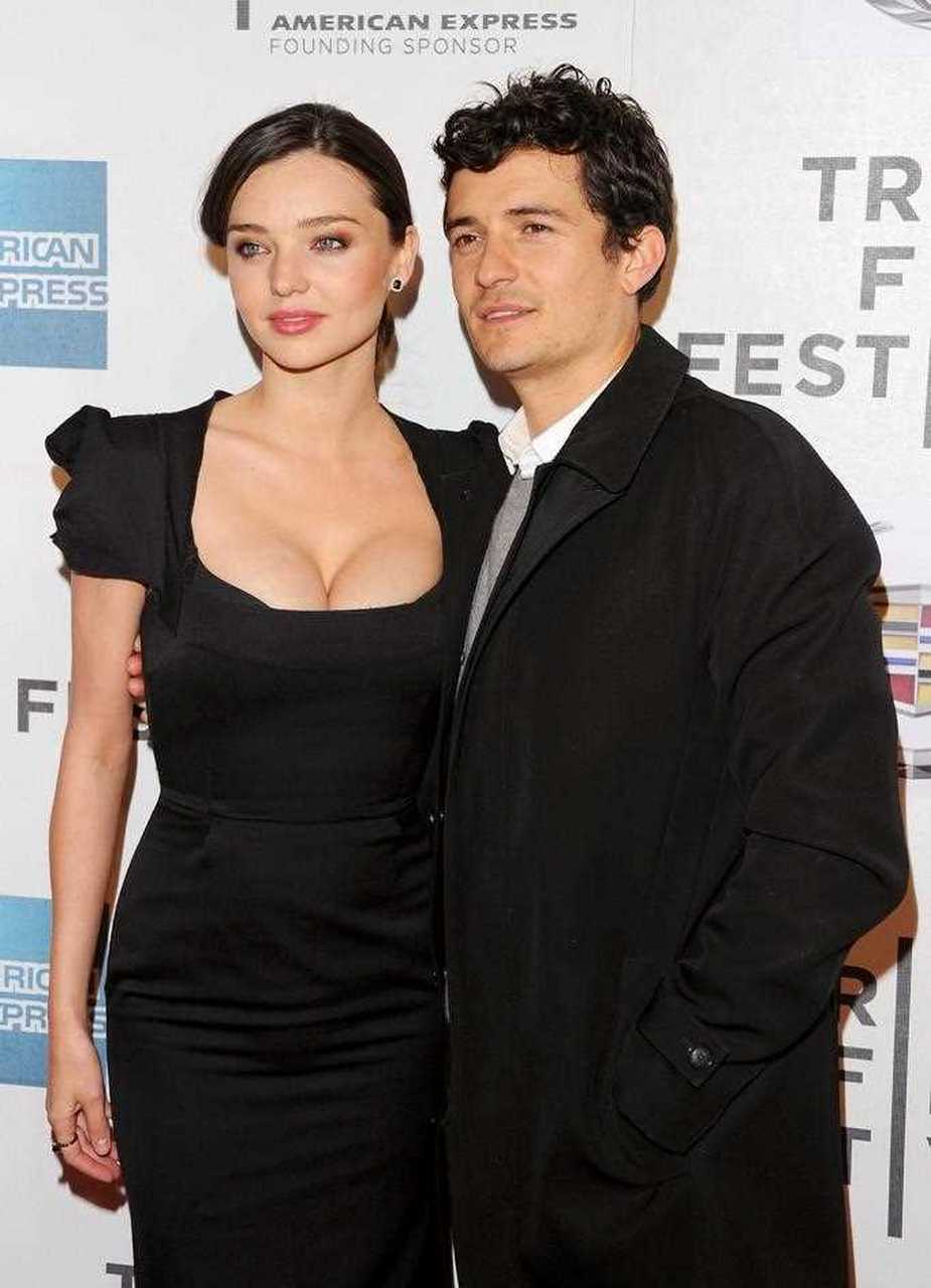 2011年4月22日,米兰达·可儿与奥兰多·布鲁姆参加纽约市举办的贝翠卡