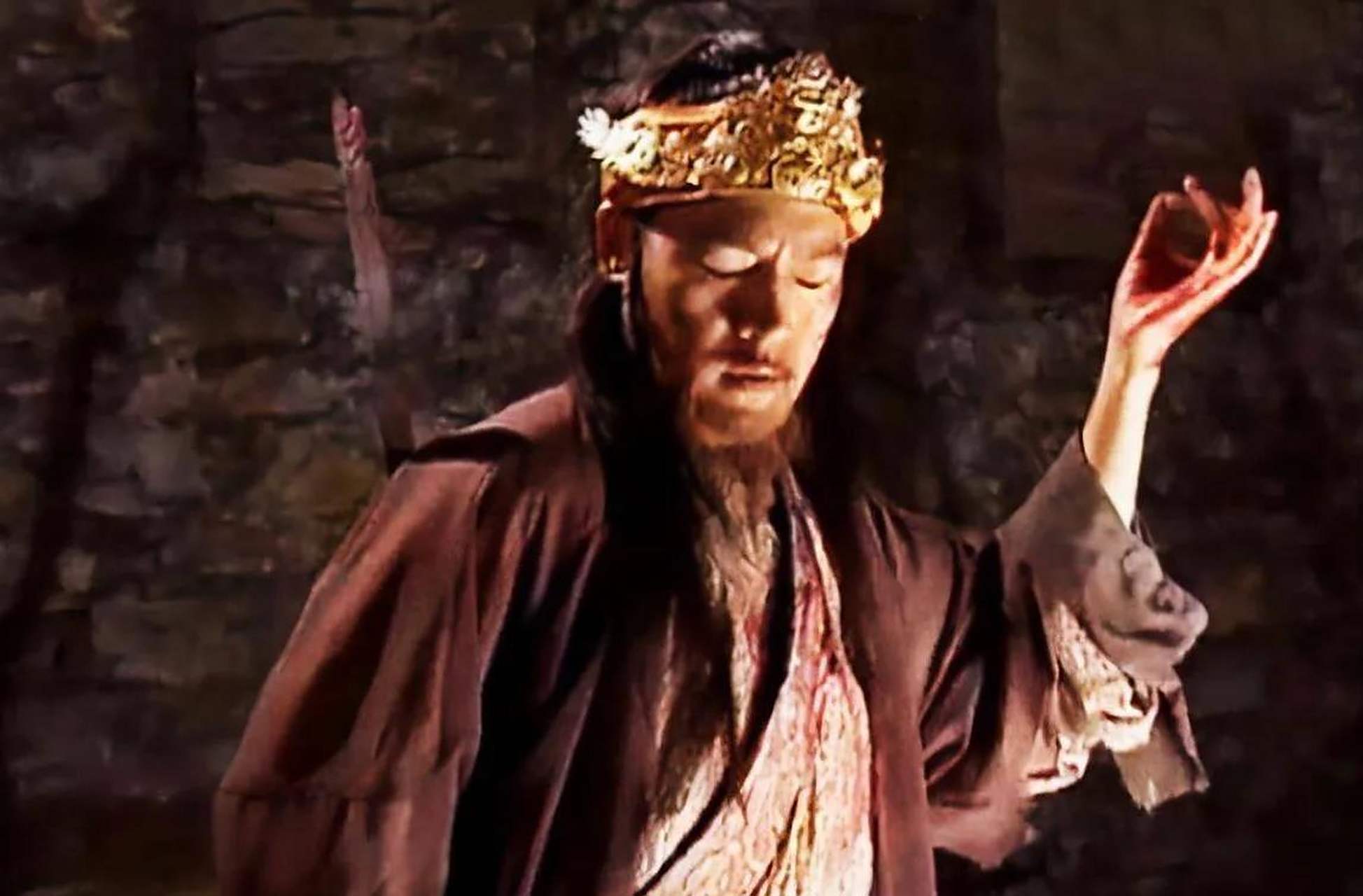 封不平,剑宗,立志要成为华山派掌门人,隐居15年创造出108招"狂风快剑"