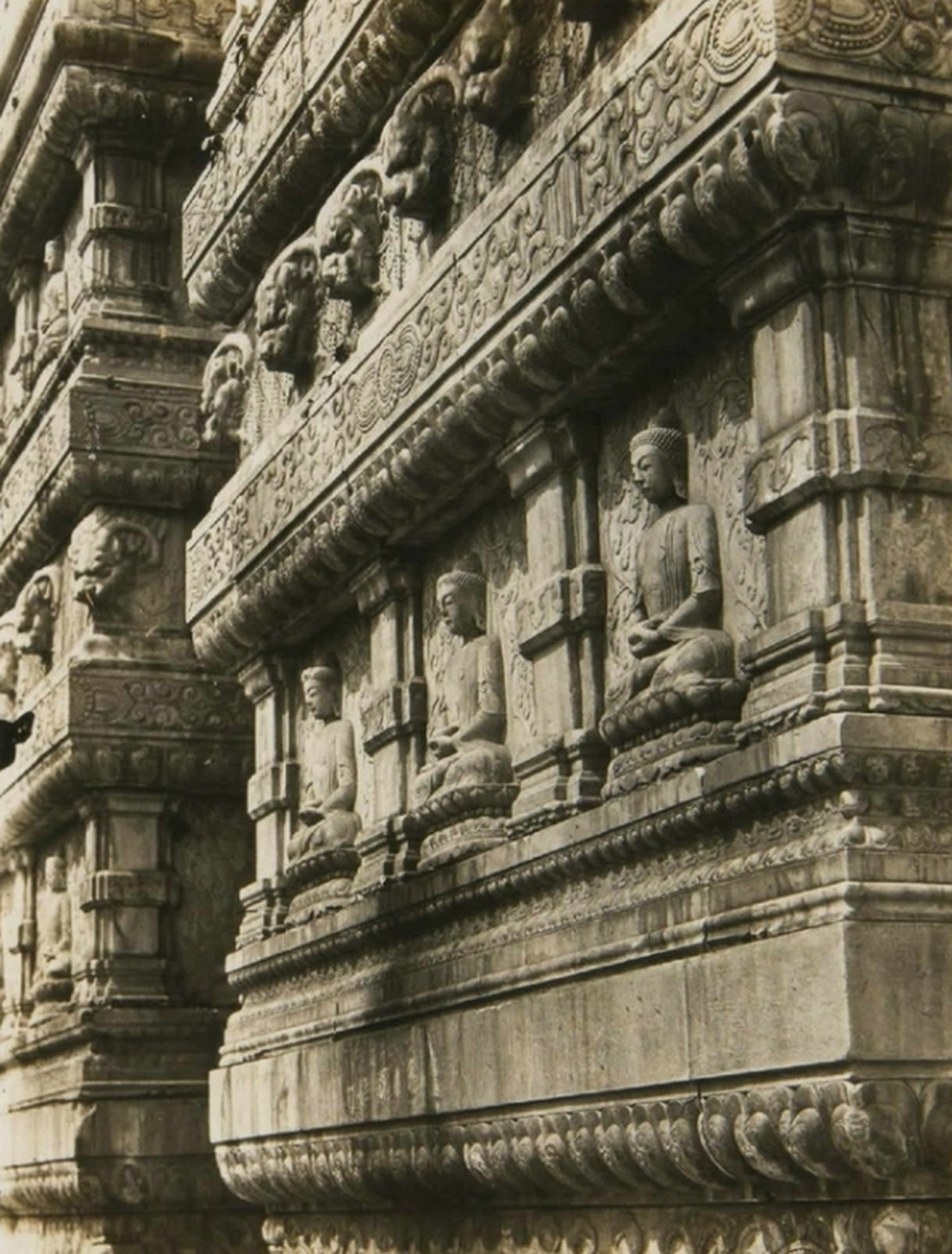 历史老照片# 1936年北京老照片,90多年前北京郊外寺庙建筑历史风貌.