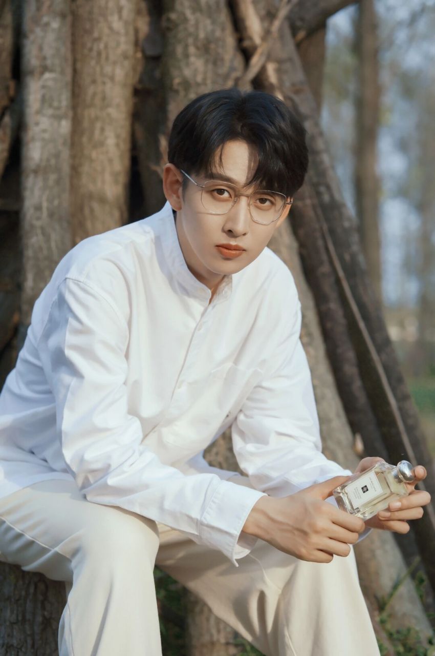 一种属于齐思钧 的静谧与松弛感|||- 上次拍小齐还是五六年前啦, 前几