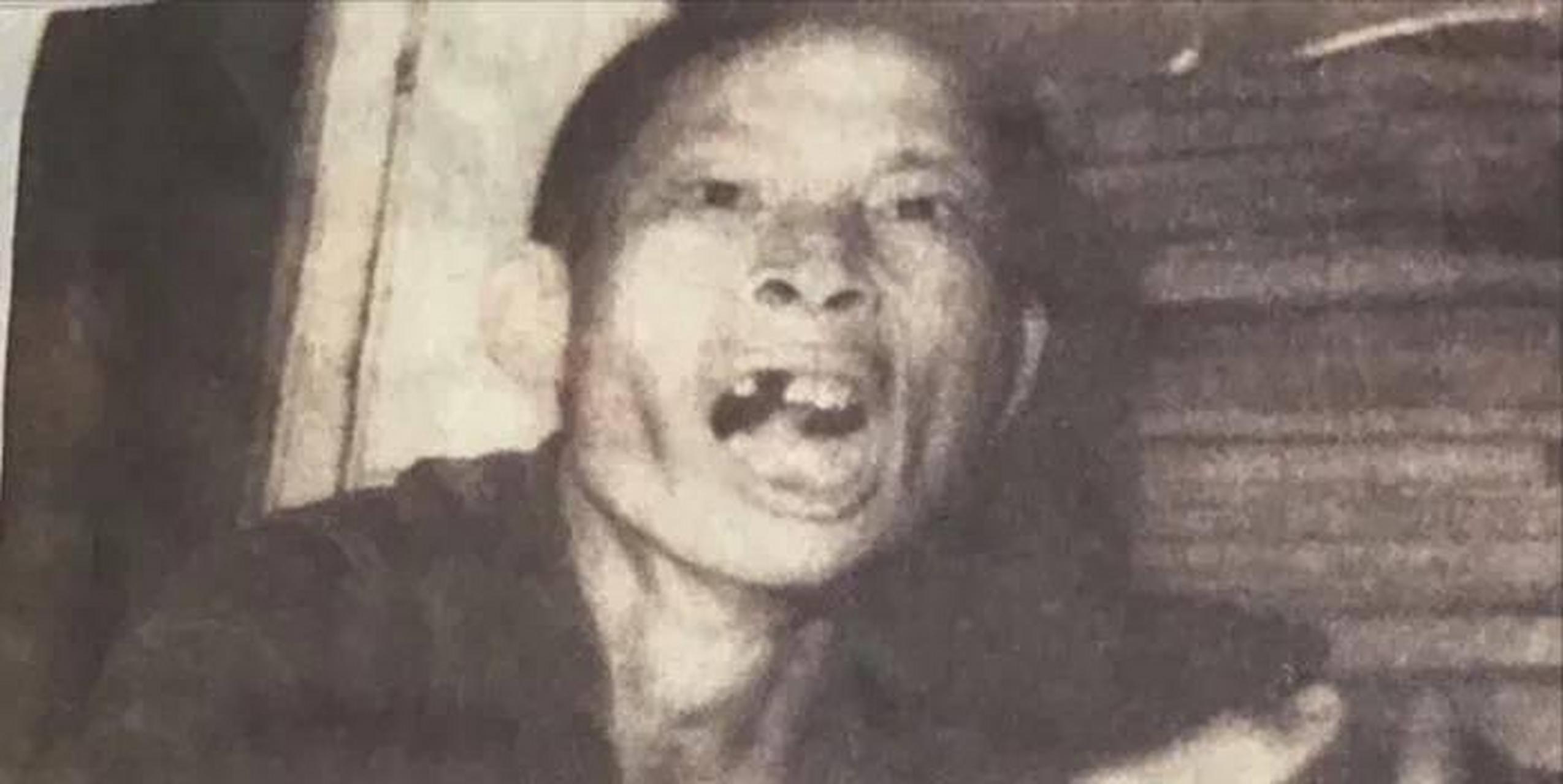 1959年,泰国,"细伟"黄利辉被捕后媒体拍摄的照片,当时他被警方指控