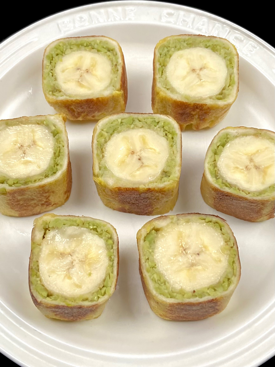 这个牛油果香蕉吐司卷真的巨巨巨好吃97煎完之后的香蕉香甜软糯,家