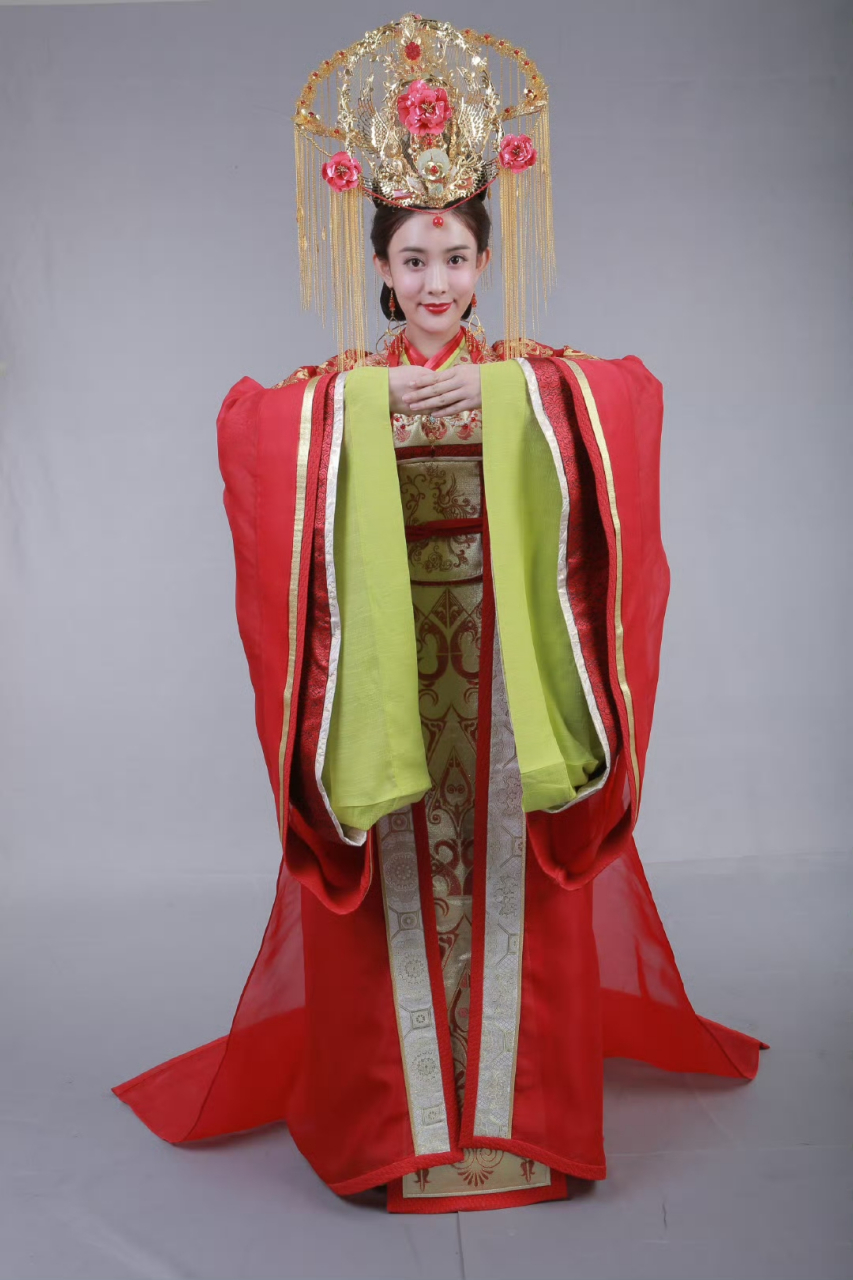 孟子义的影视剧定妆照生图在网络上引起热议