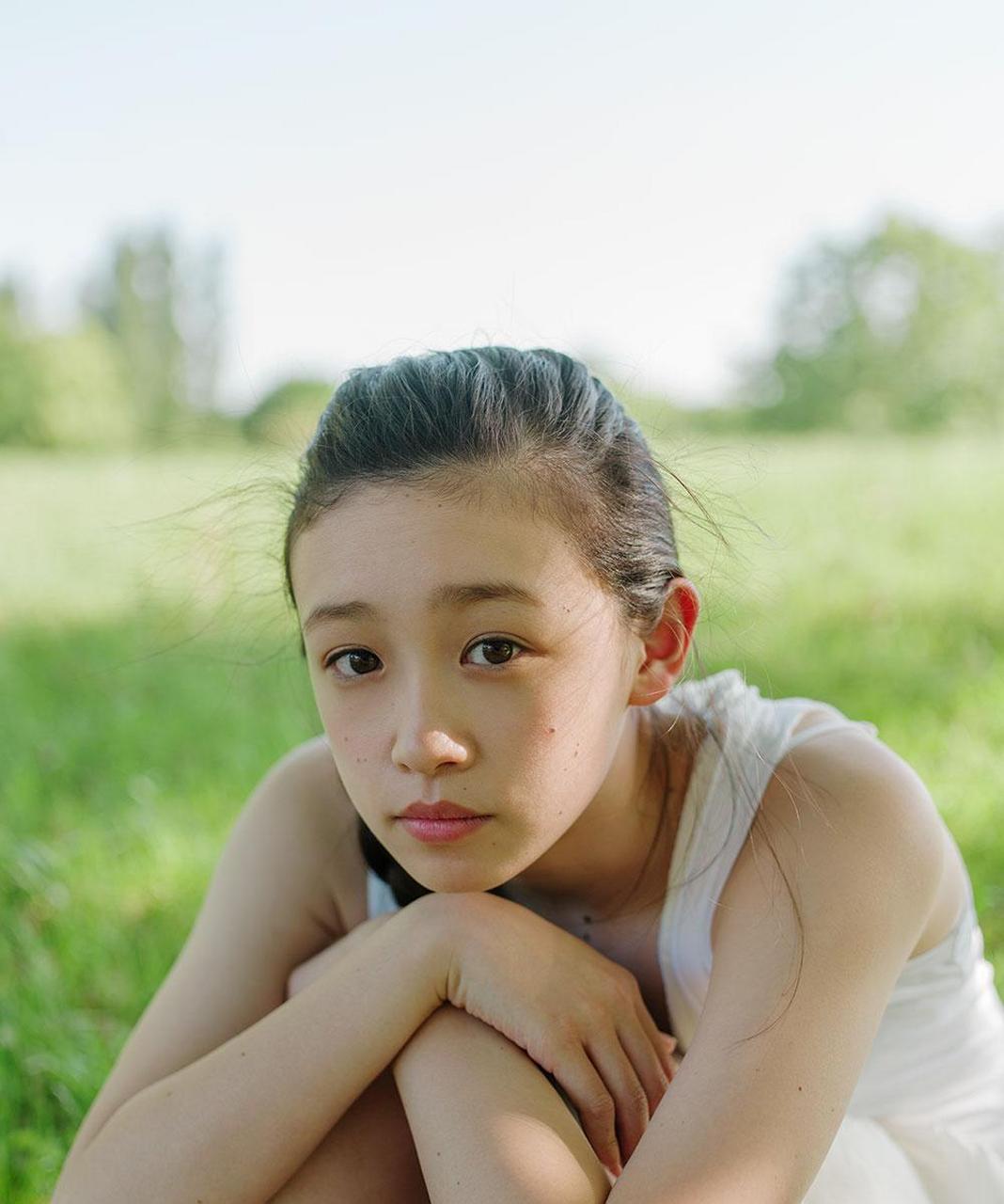 日系甜美少女中尾百合音摄影写真