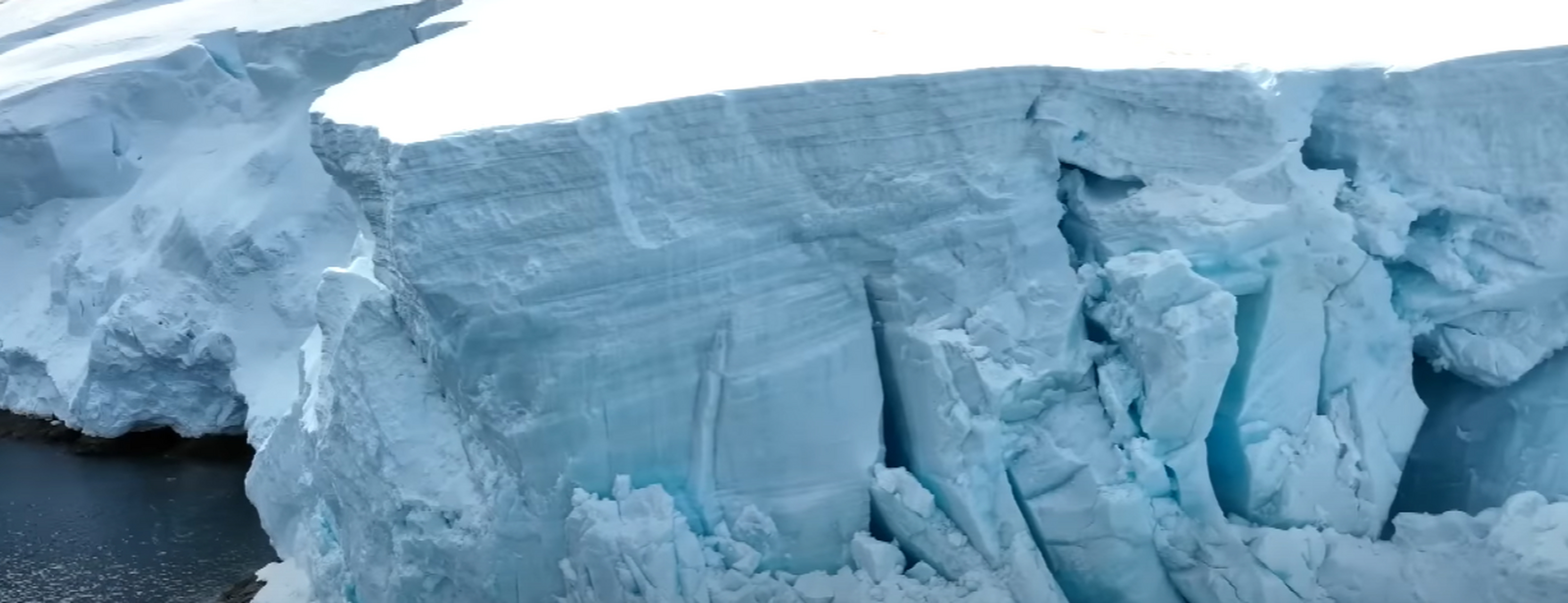 除了海平面上升的明显副作用外,《自然》杂志的一份新报告称,南极冰川