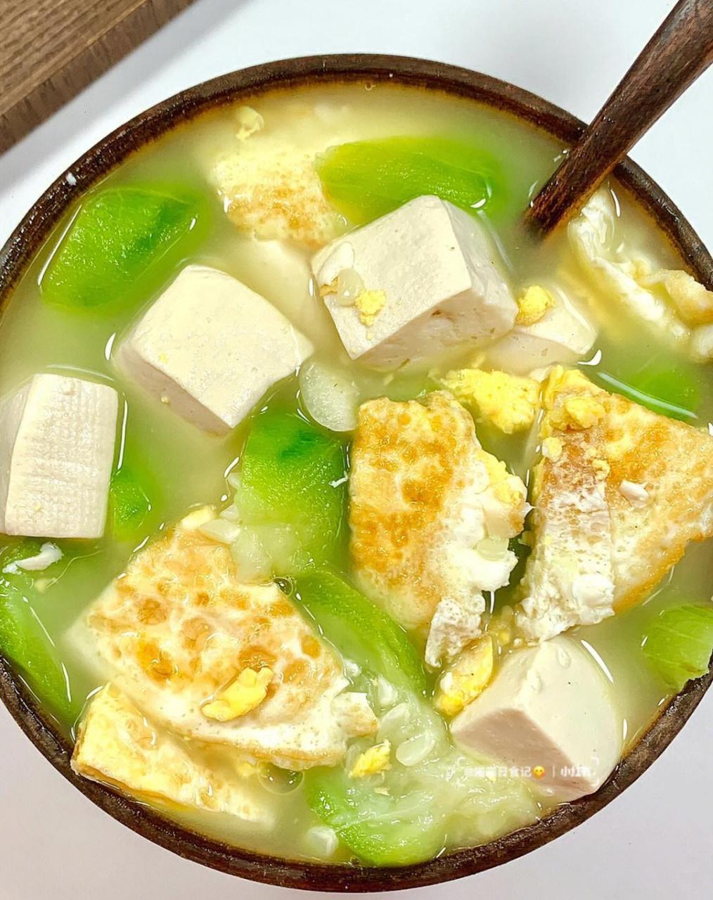 减脂餐|||丝瓜鸡蛋豆腐汤!超级鲜美! 低脂高蛋白,喝起来很清甜很解暑!