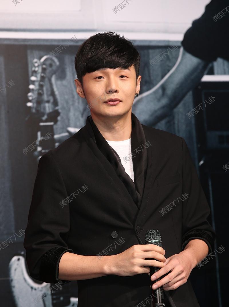 毒舌丁太升又得罪人了,他批评张杰唱歌过于油腻,说李荣浩的《乌梅子酱