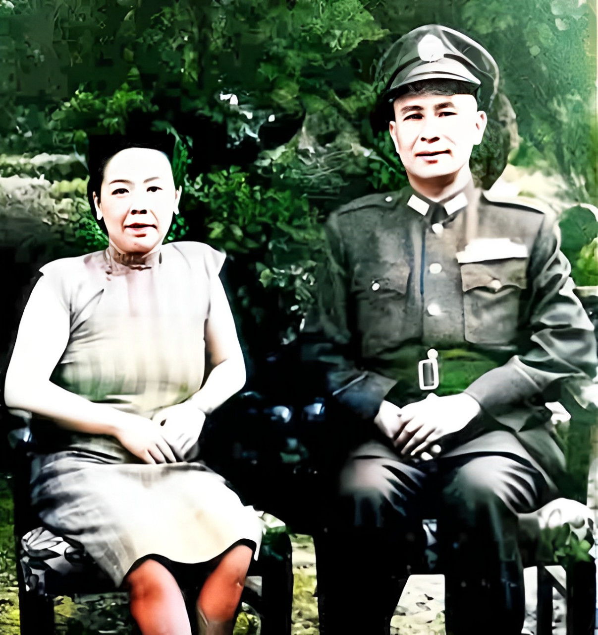 1935年,小诸葛白崇禧与妻子马佩璋的照片,马佩璋出生于名门望族,家境