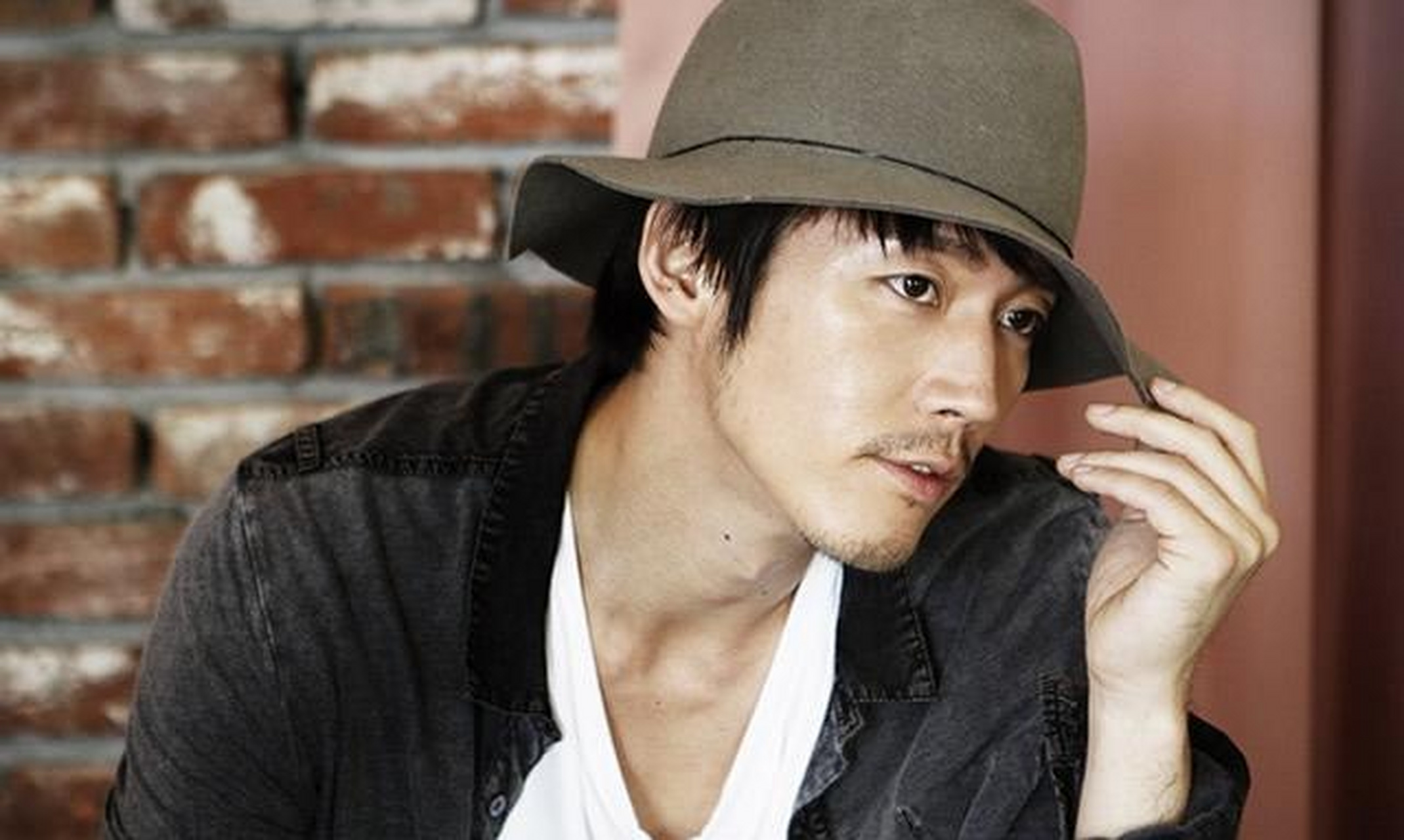 除了演戏和综艺方面出色之外,张赫还练过武功,尤其是拳击非常厉害,他