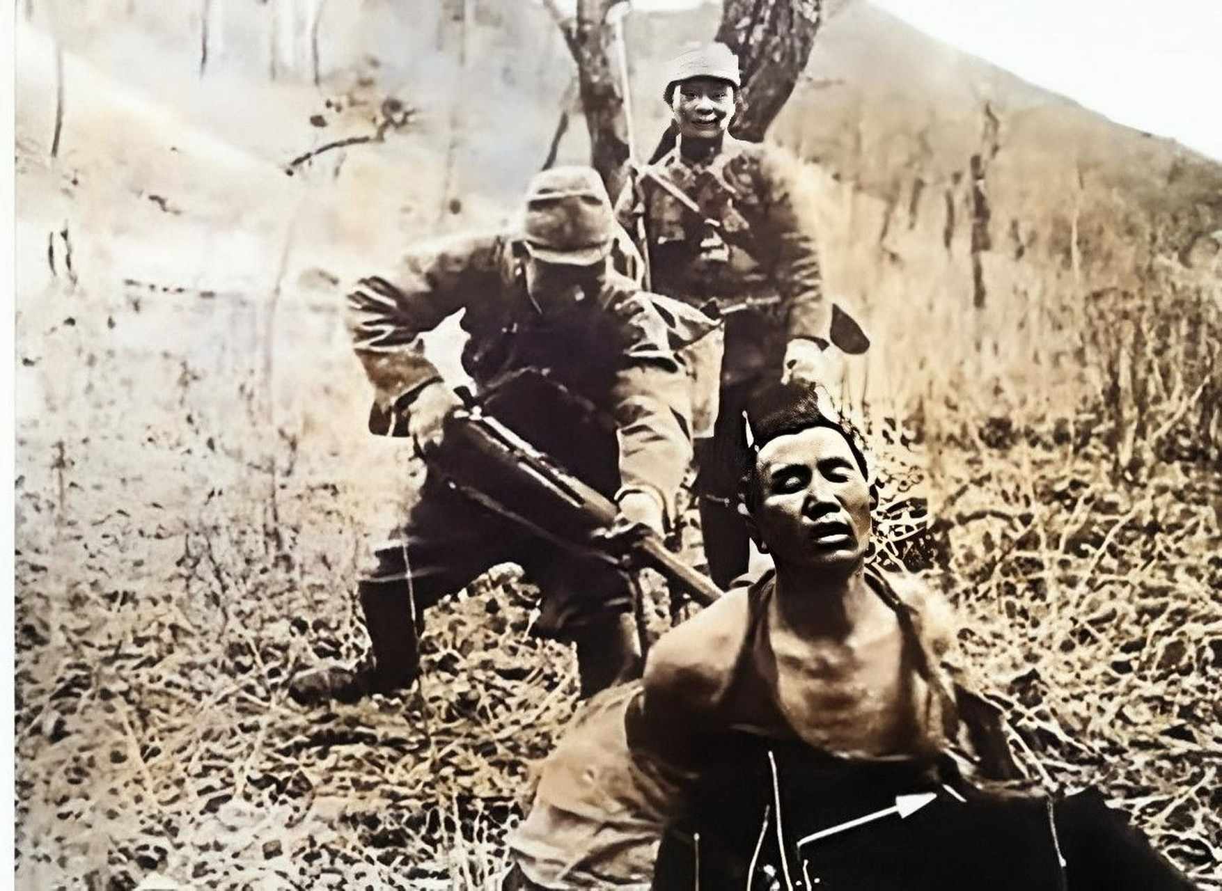 一个日本人,士兵,用刺刀杀死了中国人