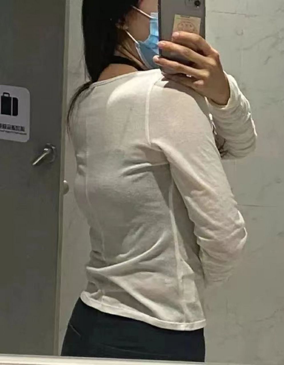 完美的让你诠释了前胸贴后背