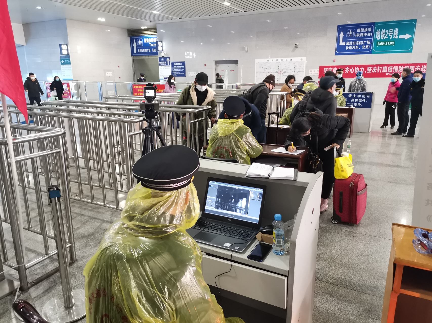 26日召开的江西省南昌市新冠肺炎疫情防控第九场新闻发布会通报,经过