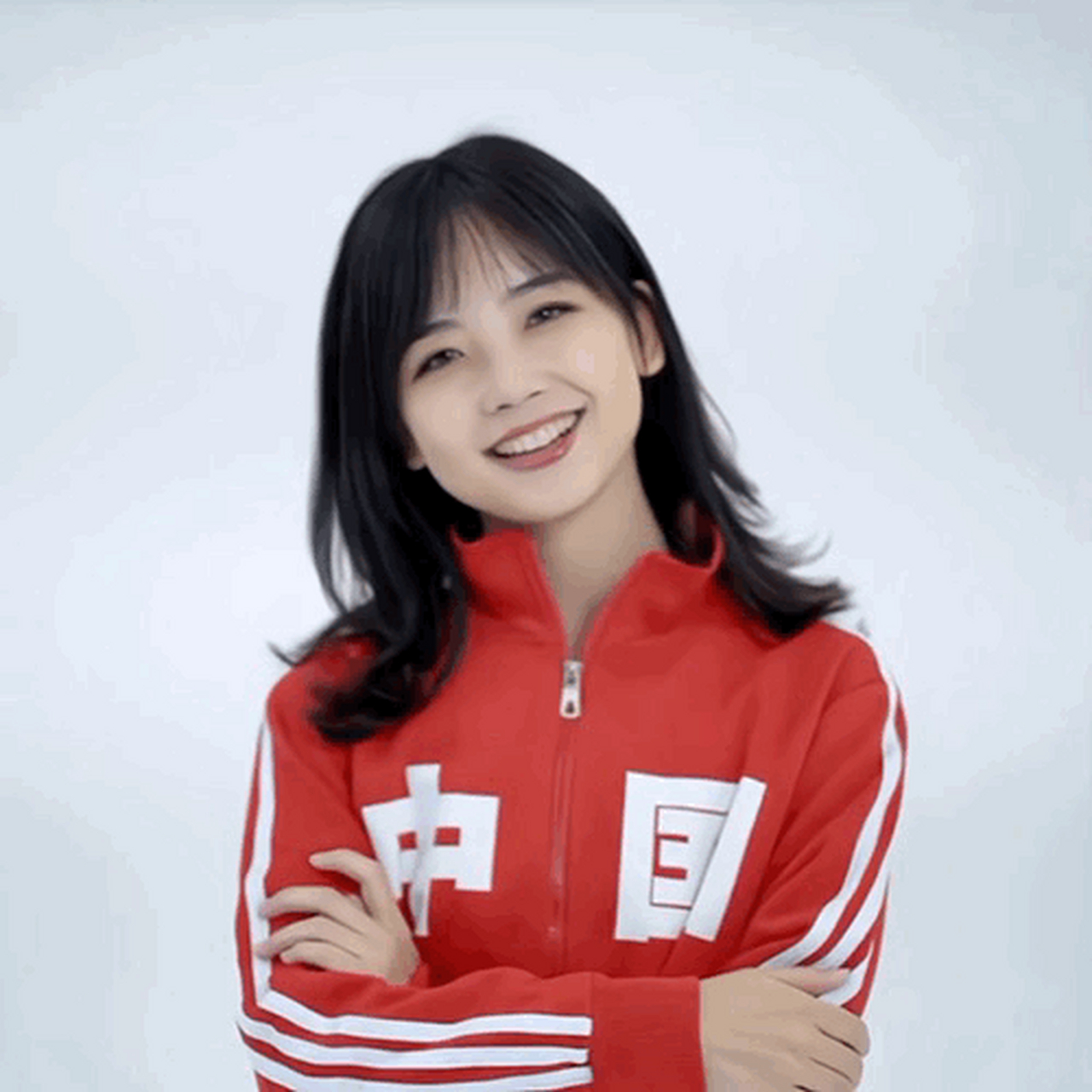 王冰冰出生于吉林省长春市,中央广播电视总台记者,毕