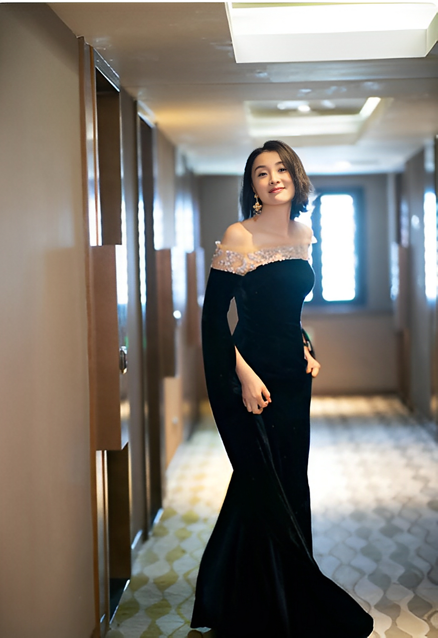 近日,著名女演员蒋勤勤再次震撼观众!