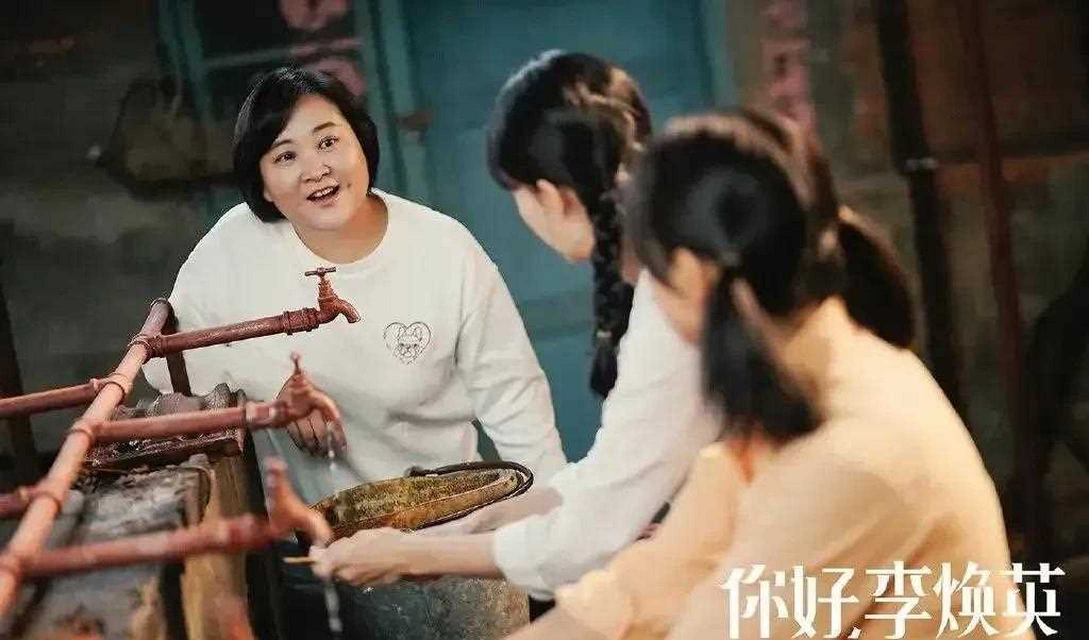 带孩子玩玩再看场电影,我是不是得多备点纸巾,二豆要是不哭怎么办?