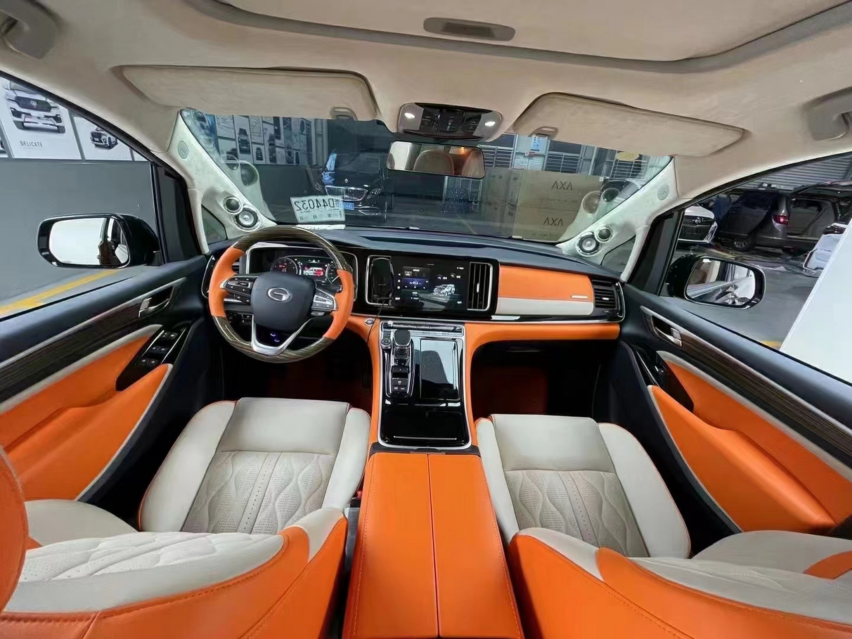 传祺m8改装沙发床,合正内饰升级爱马仕橙内饰 米白色风格,极致绚丽的