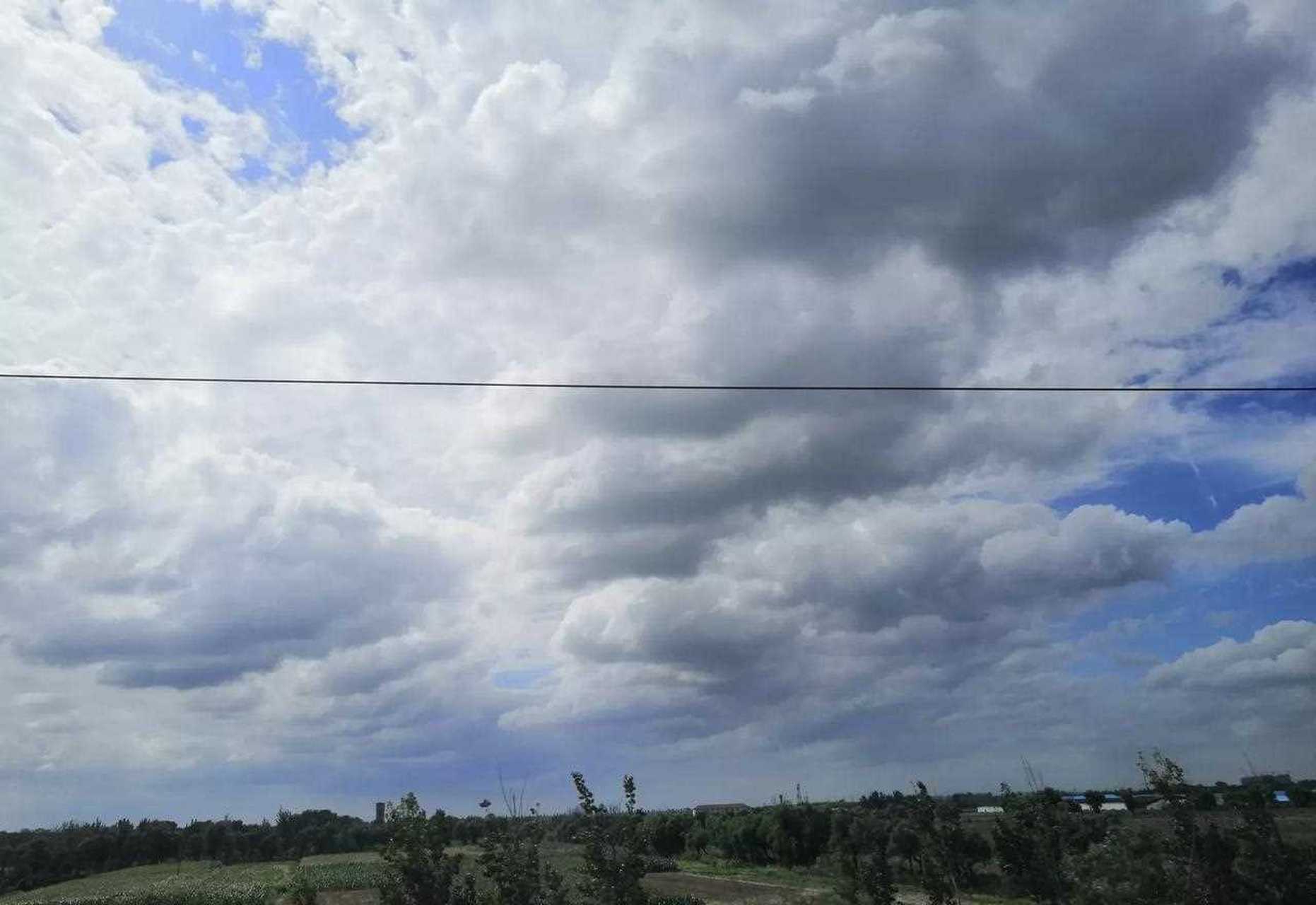 台风玲玲来了.看看这云.