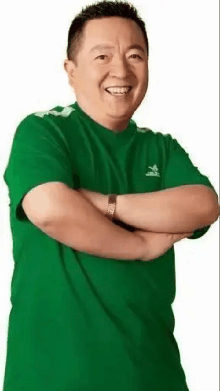 gif创作人# 鞠萍姐姐,金龟子,董浩叔叔 他们是央视少儿节目的主持 