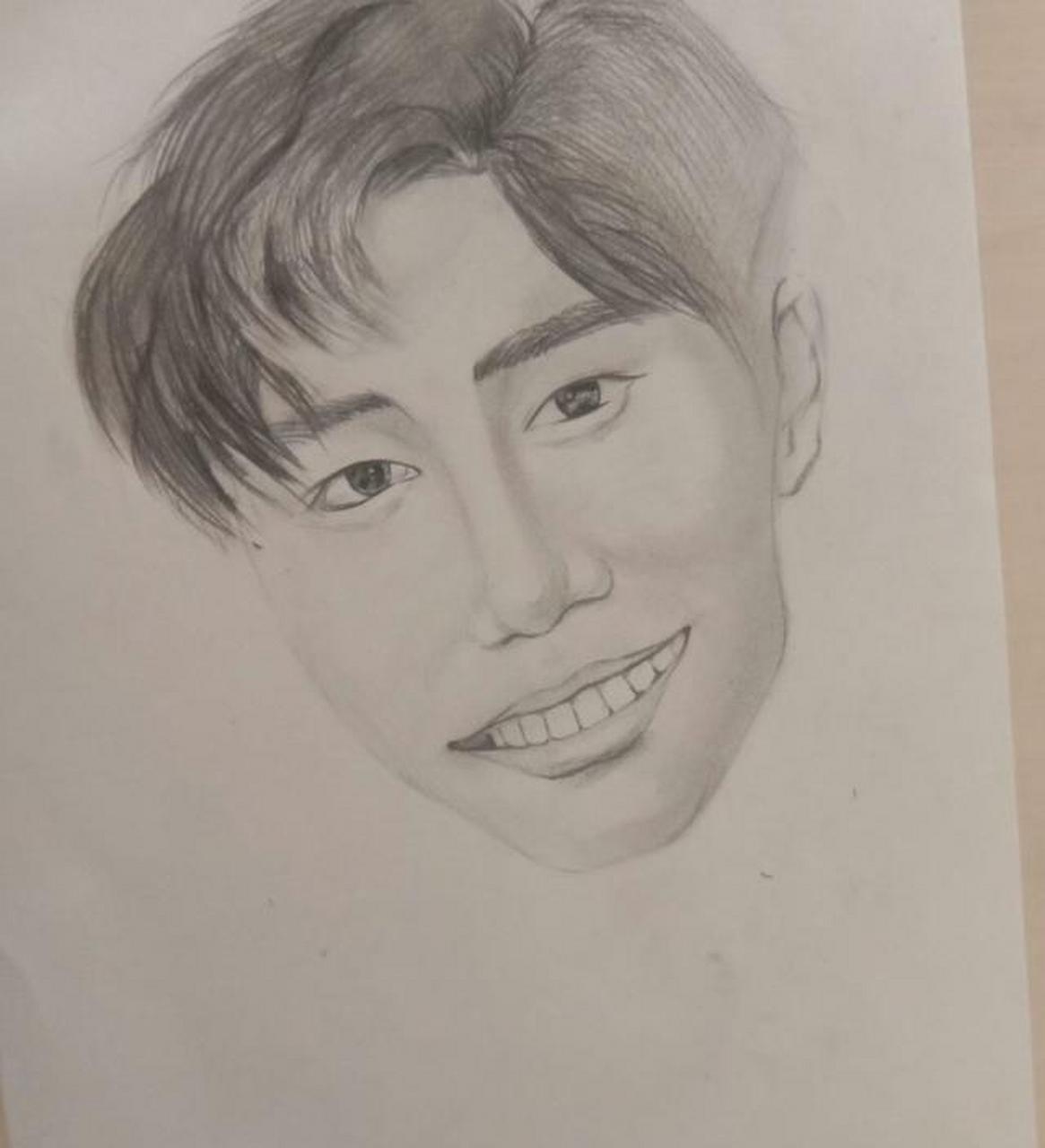 网友:我室友说她努力了一个中午画的肖战