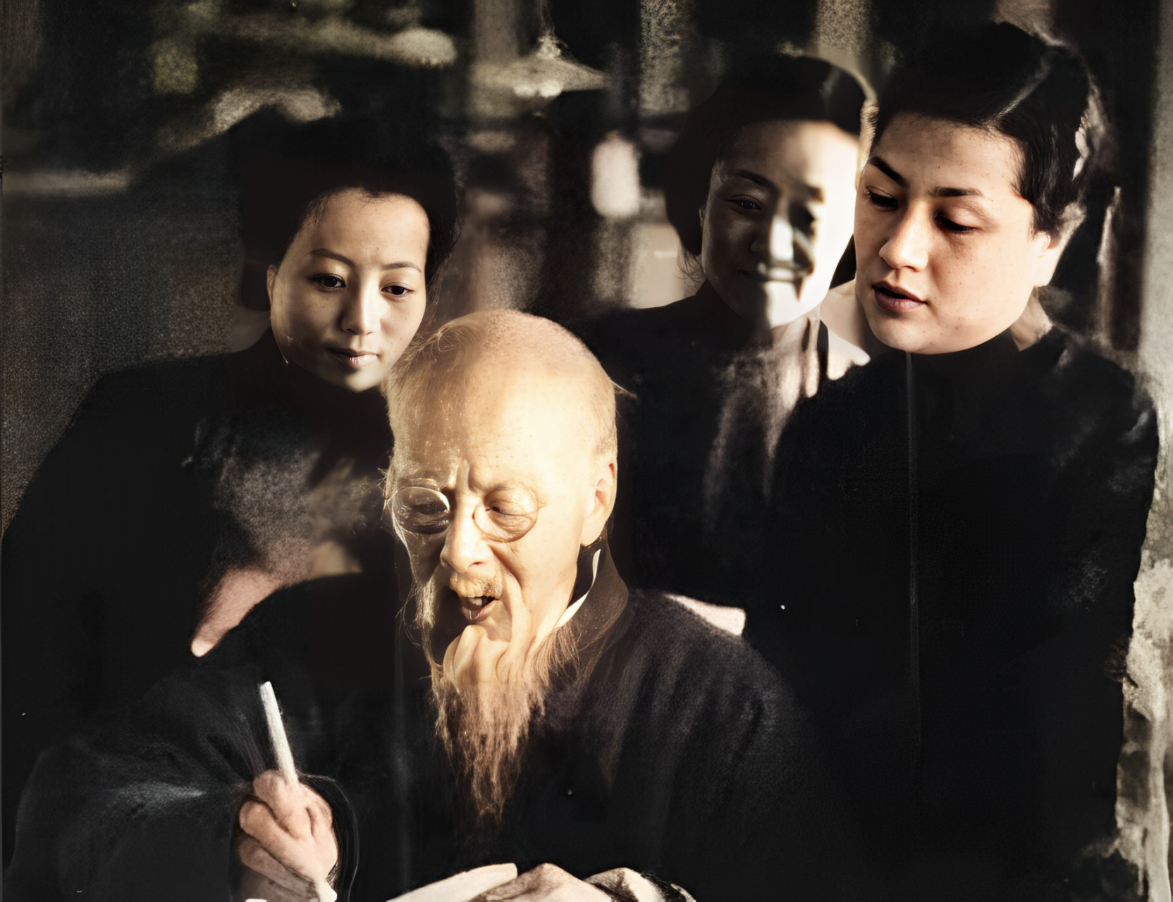 "  齐白石是一个伟大的画家,但他也做了很多被批评的事情.