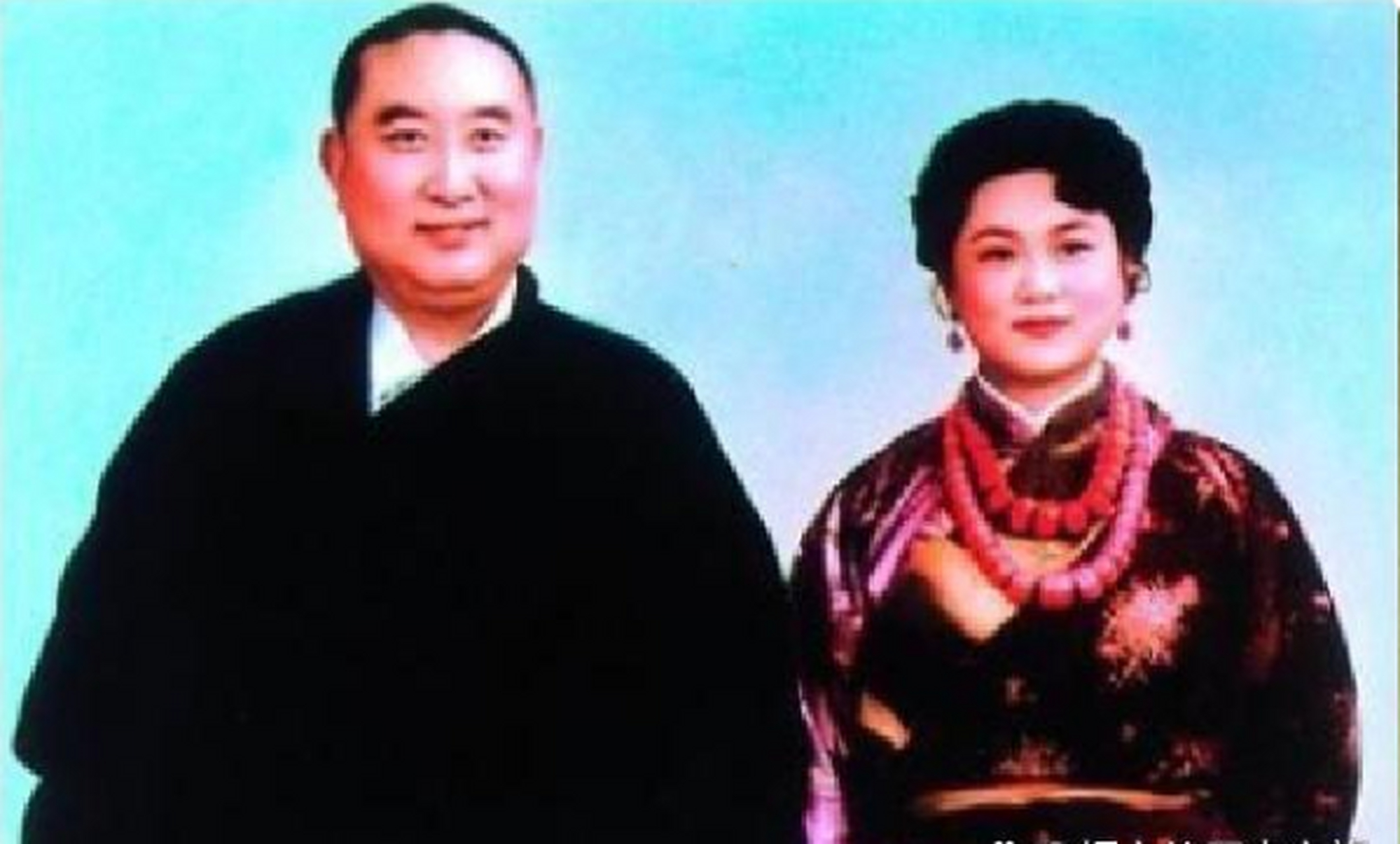 十世班禅和他的妻子李洁,李洁是开国上将董其武的孙女.