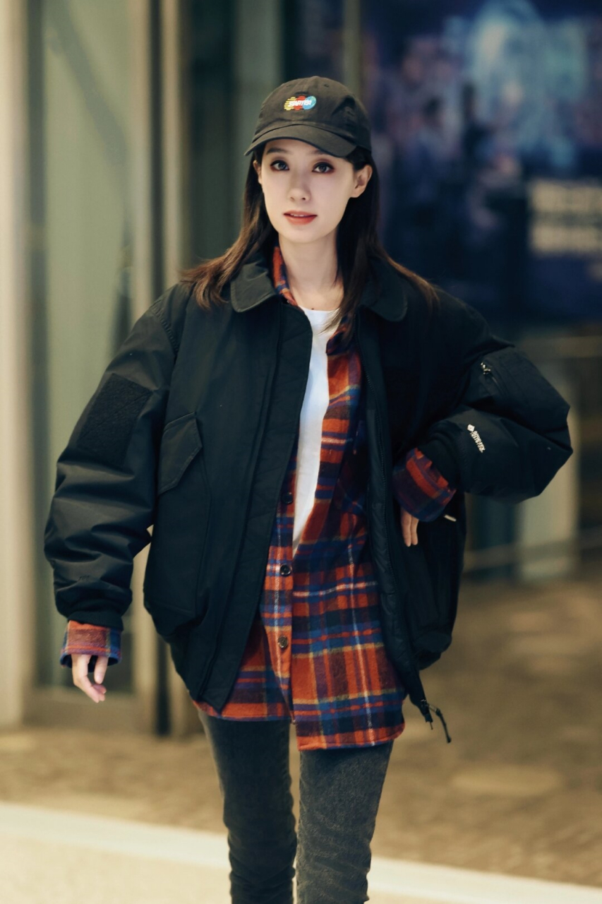 张小斐男友风穿搭太酷了好亮的眼睛