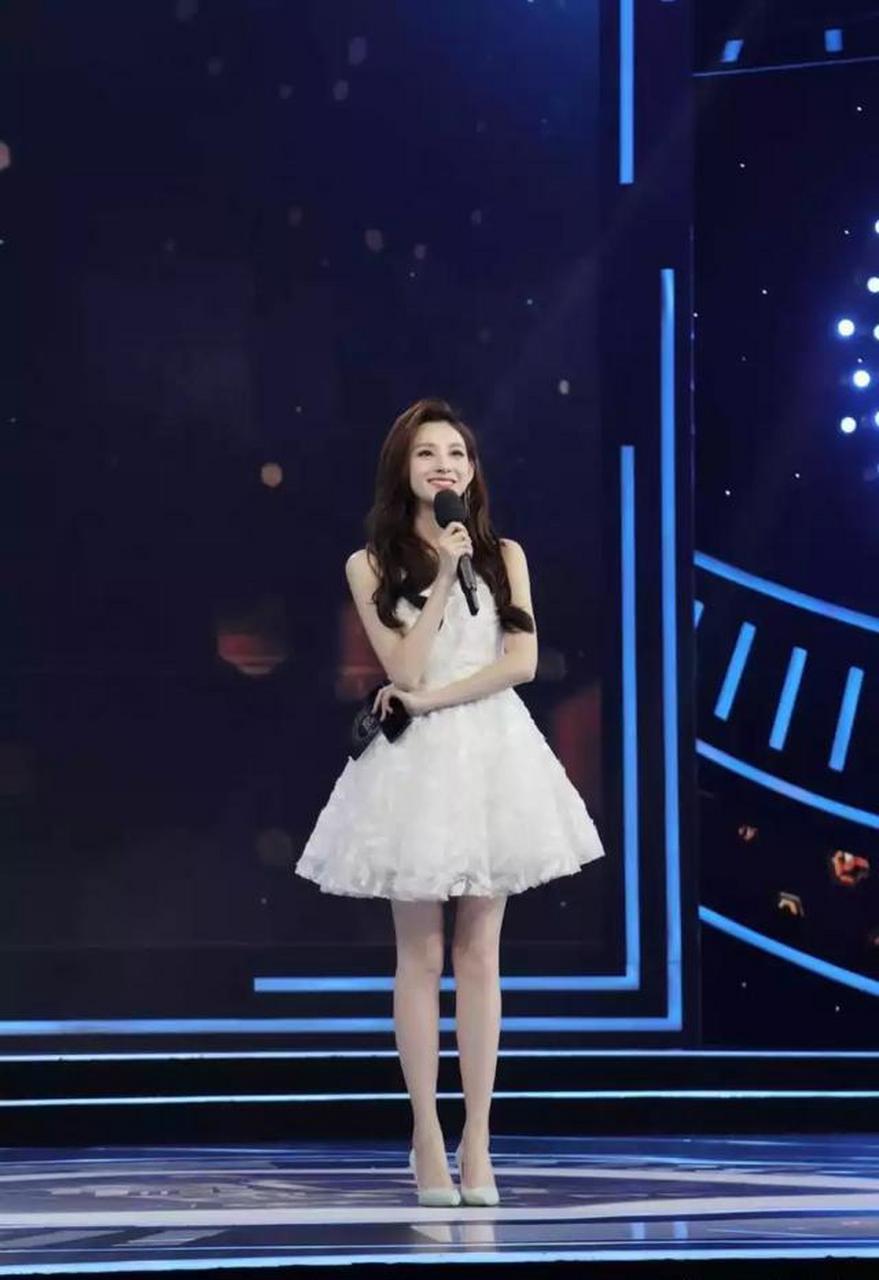 最美运动女神# cctv5体育频道的9位美女主播,哪个是你的菜?