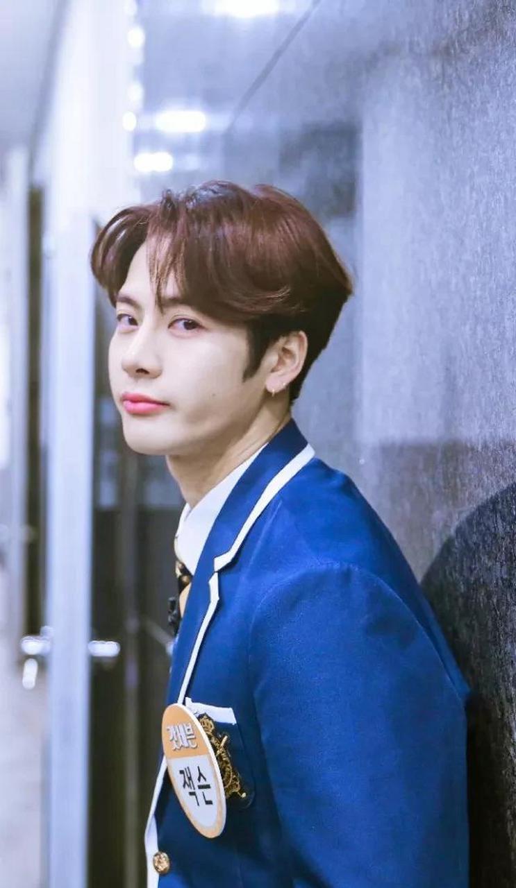 中国香港流行乐歌手,主持人王嘉尔