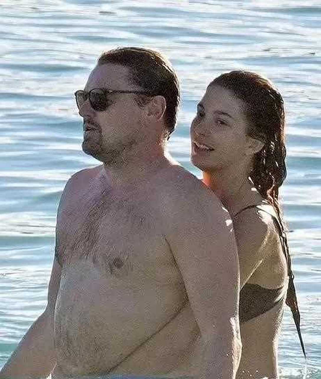 小李子女友卡米拉·莫罗尼的身材真有料!