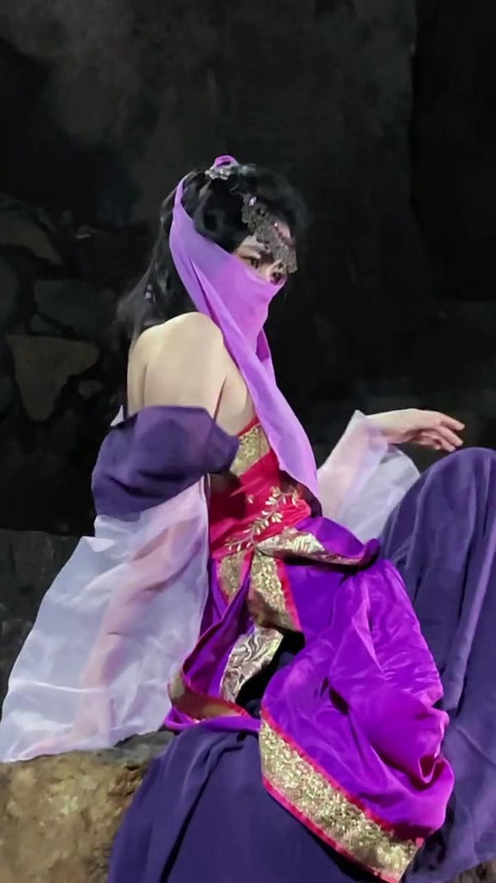 古装剧穿紫色汉服的女明星,紫色控的福利 在古装剧中,女星一袭紫衣在