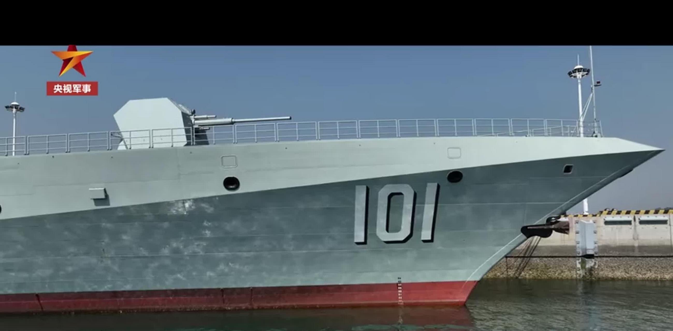 看来055万吨大驱"南昌舰"也开始逐渐沦为"牛夫人"了,这才服役几年现在