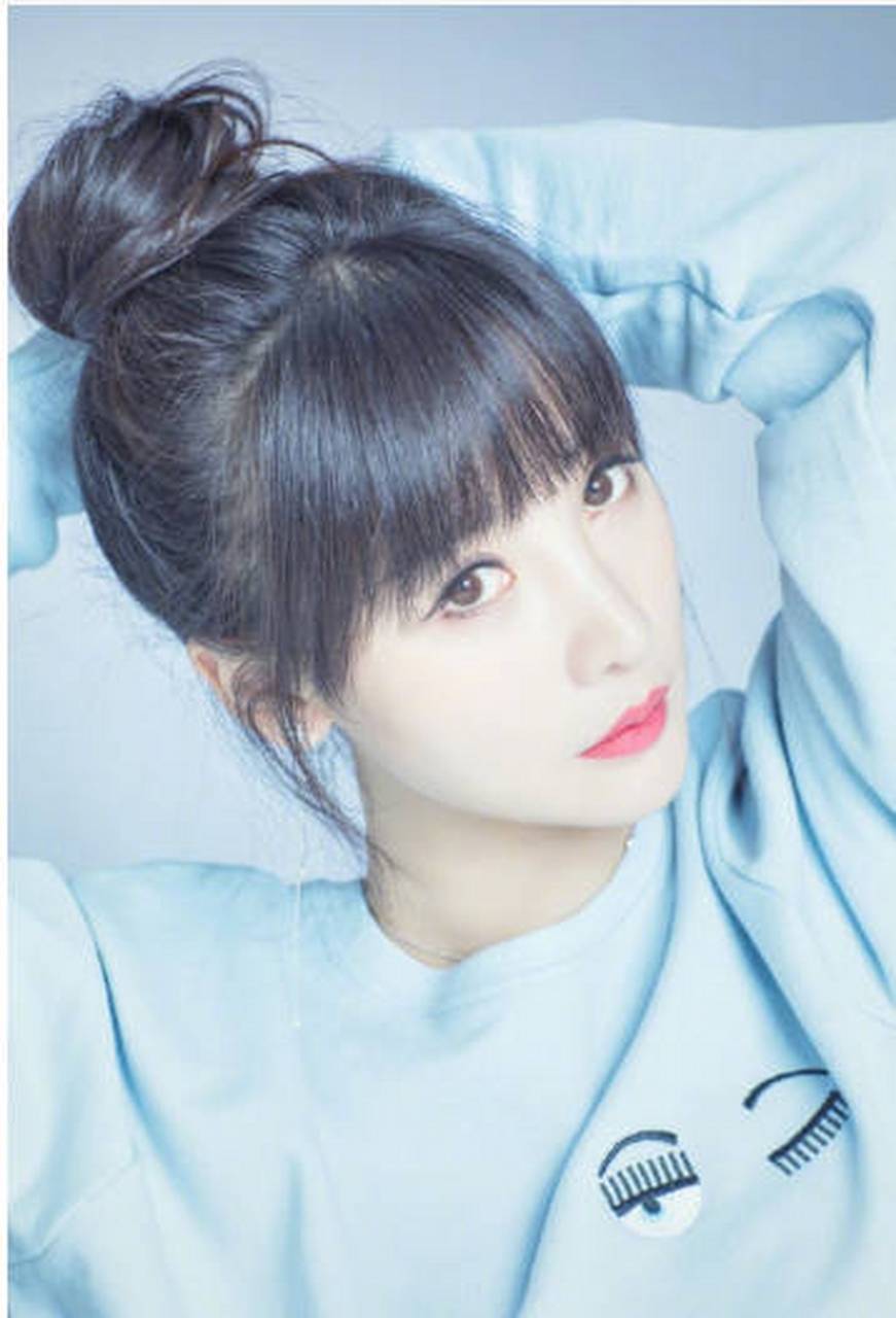 刚刚,我在机场捕捉到了柳岩的身影!