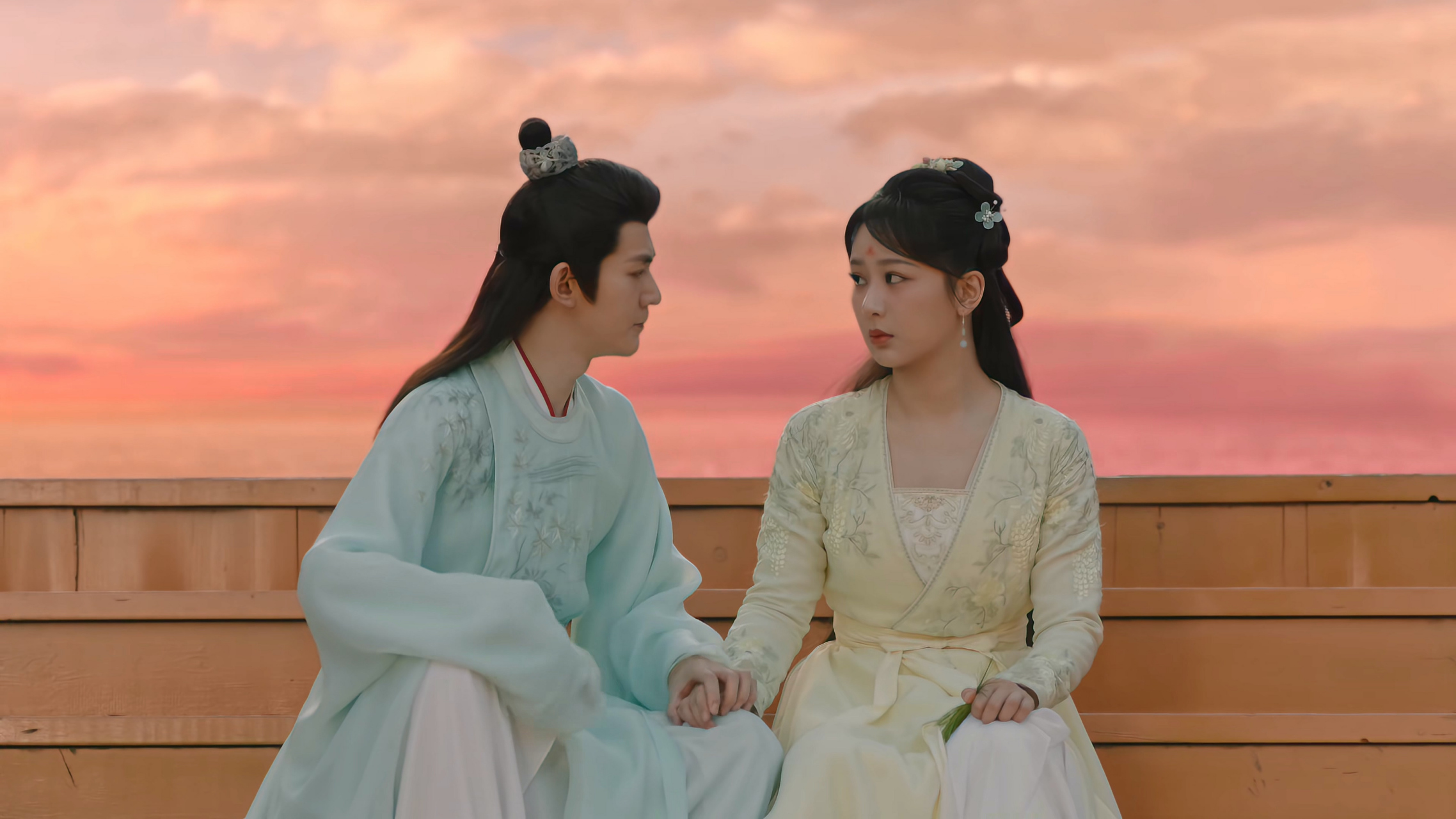 我的追剧日历# #电视剧长相思# #檀健次杨紫长相思# 《长相思》最