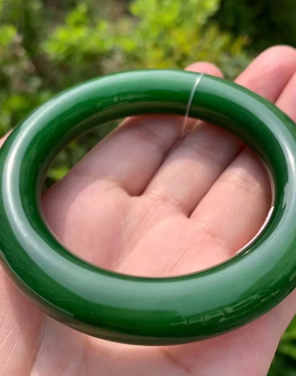 点击头像看直播##和田玉#收藏款和田玉碧玉手镯55口径,俄碧7号矿磷佑