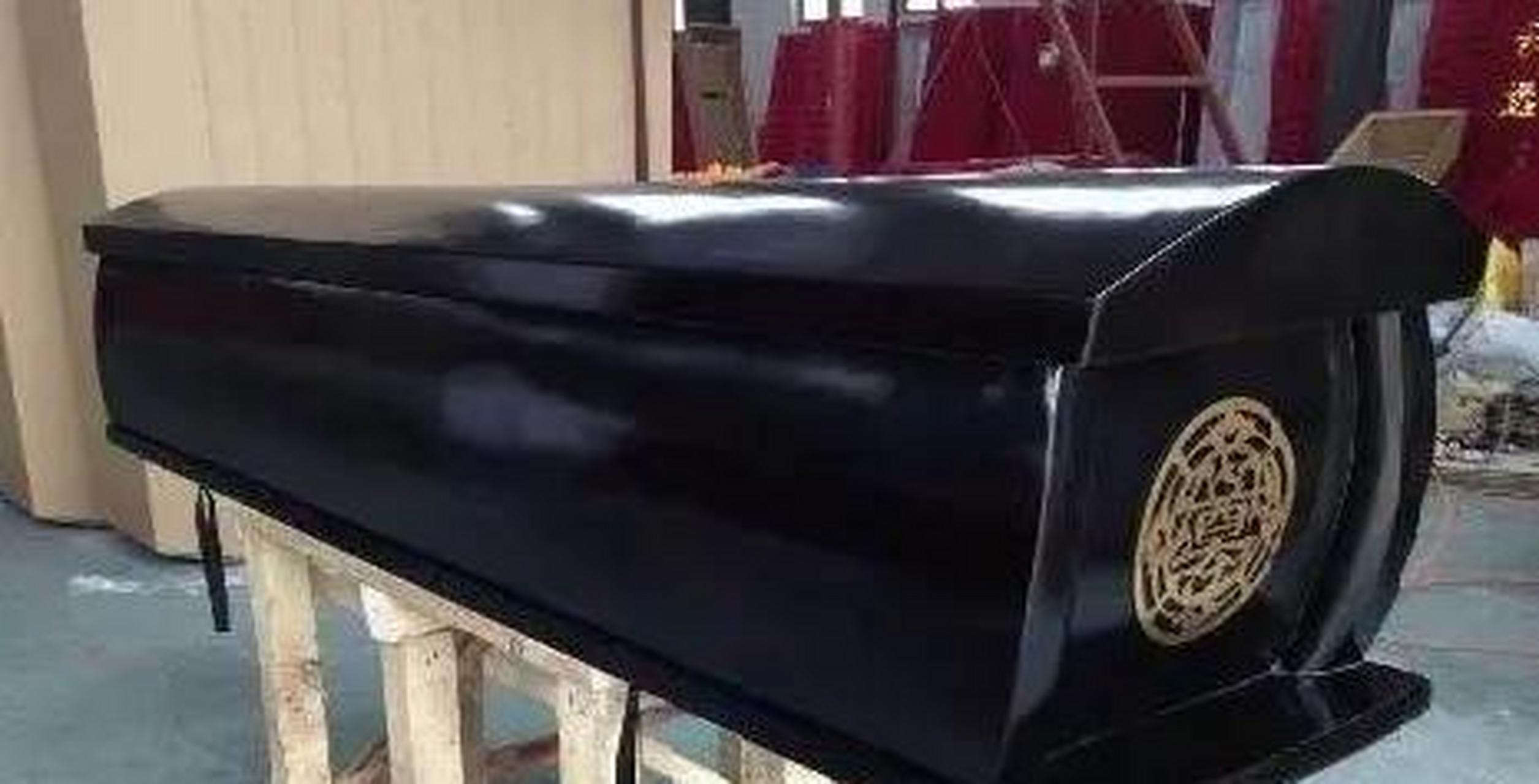 棺材为何一头高一头低,一头大一头小,其实里面充满了玄机 棺材为何一