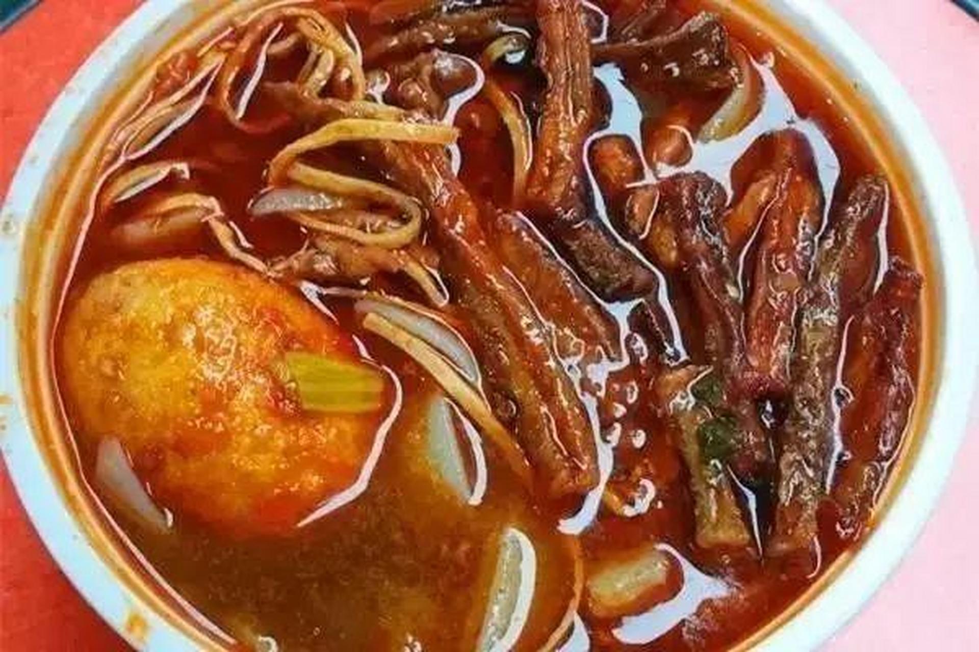 硚口区新口味泡蛋苕粉集贤里店是一家经常排队的.