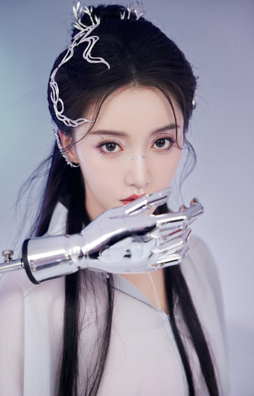 古风新嫦娥#姜贞羽# 貌似天仙,身材高挑丰腴,白皙水嫩的大长腿,性感