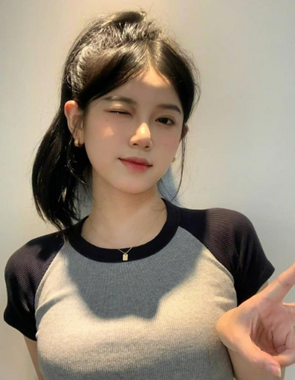 颜值可爱的小妹妹