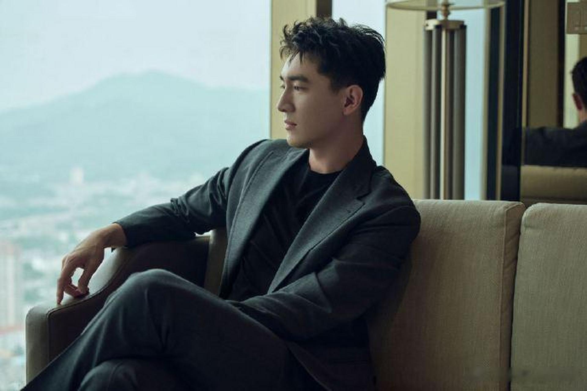 林更新你西装半永久吧##娱乐