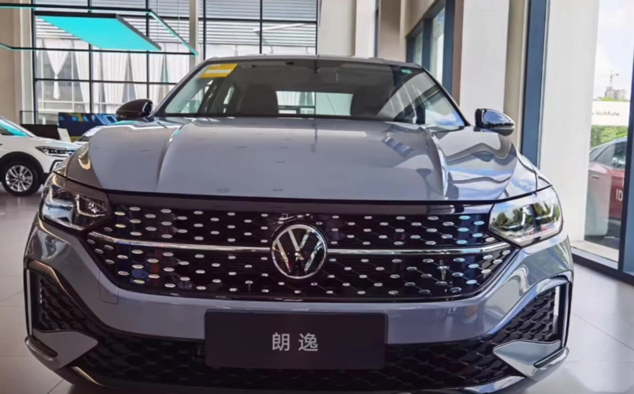 这个青灰色的星空朗逸确实帅气,空间也还凑合,就是280tsi的动力够用吗