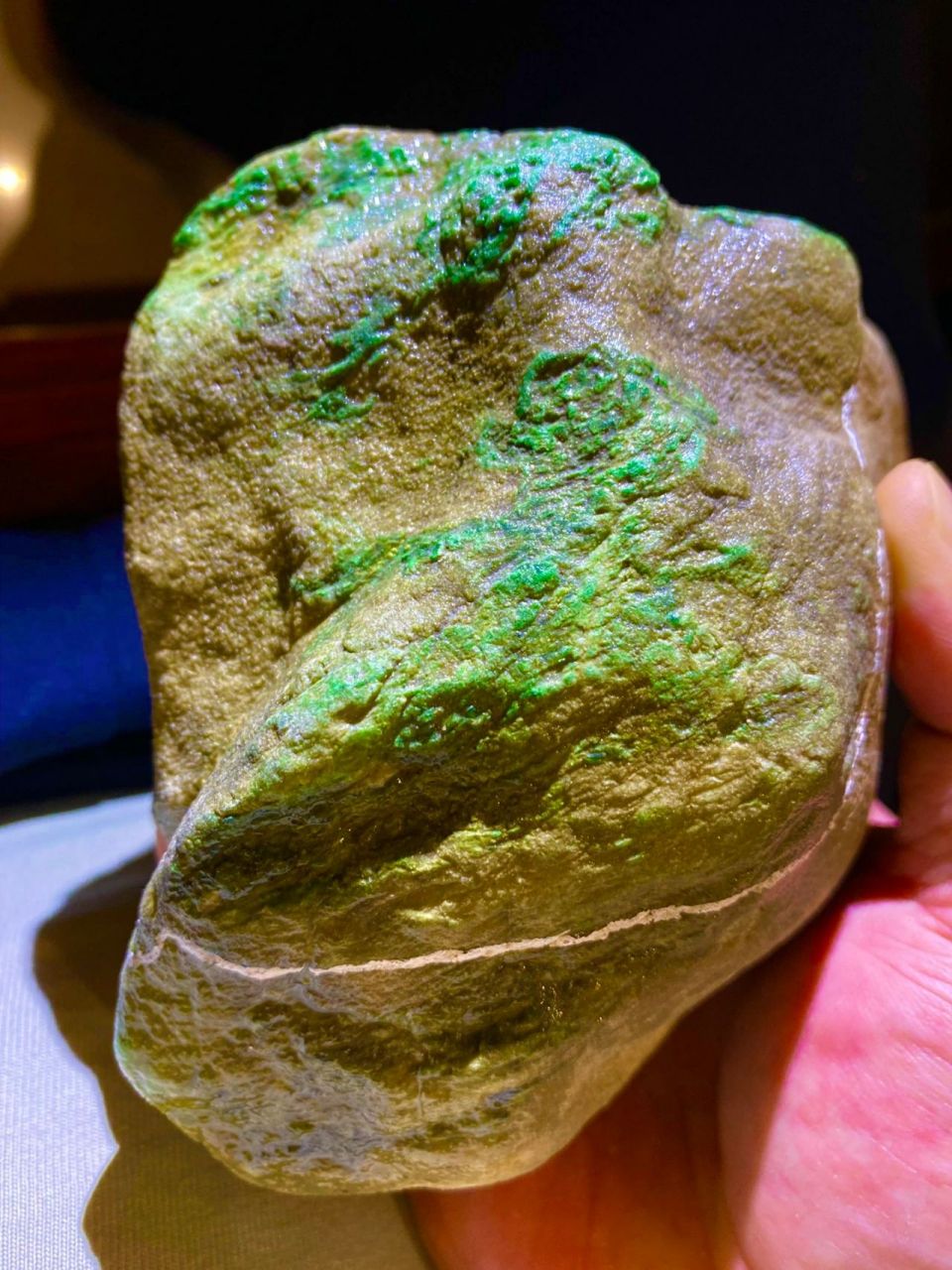 11公斤,老坑莫西沙手镯色料,少见的黄沙皮 种老肉细,皮壳紧致,沙粒