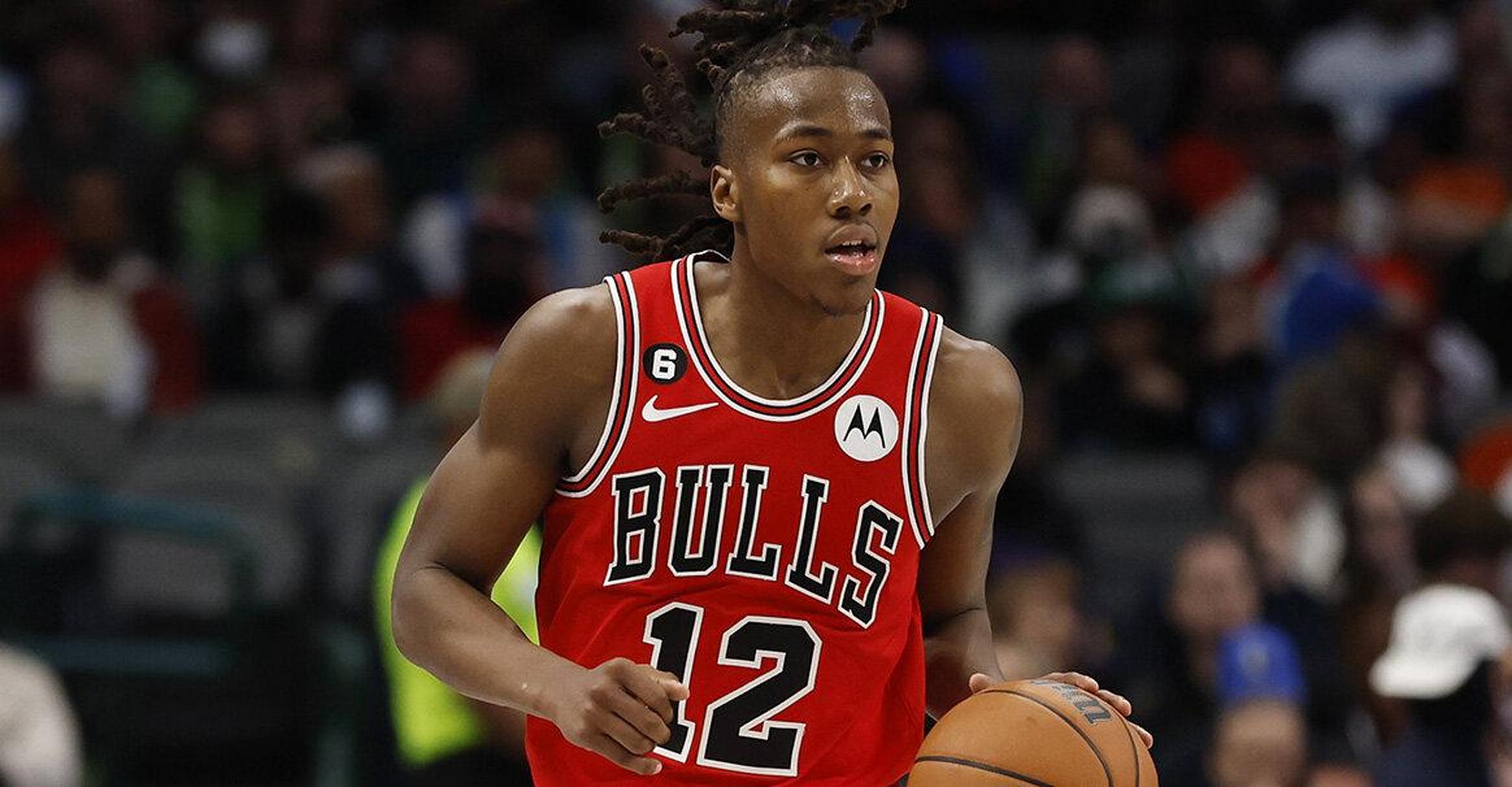 据雅虎体育报道,消息人士透露,猛龙有意公牛受限制自由球员阿约-多苏