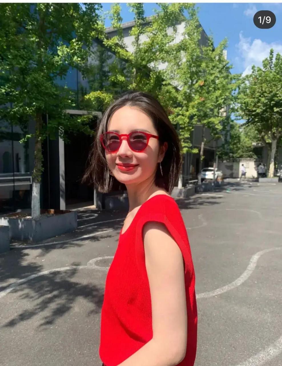 董花花近况曝光,彻底远离阿里,放弃微博,将微博上的照片,视频几乎全部