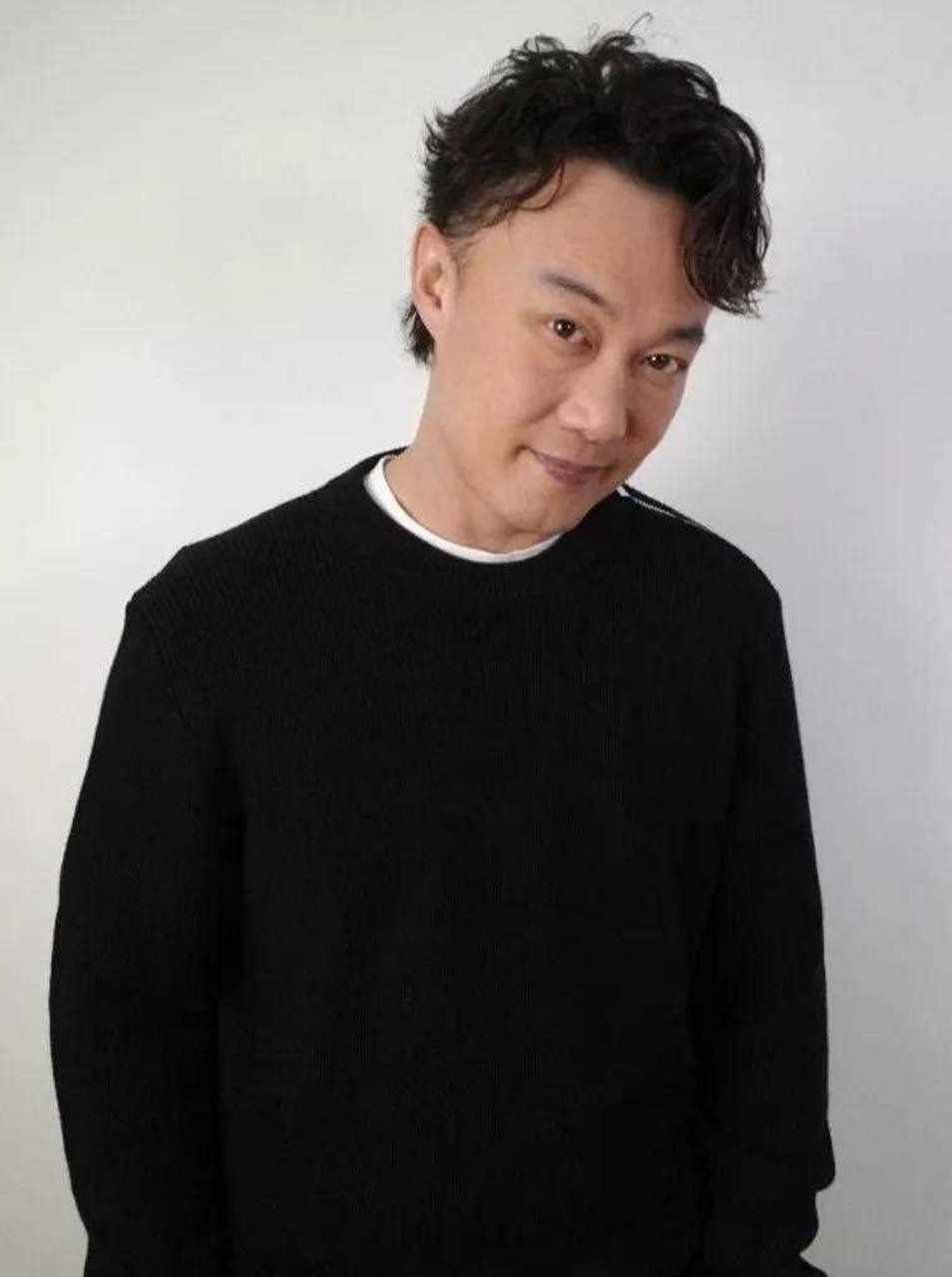 陈奕迅近来因为单方面解约阿迪达斯而被顶上风口浪尖.