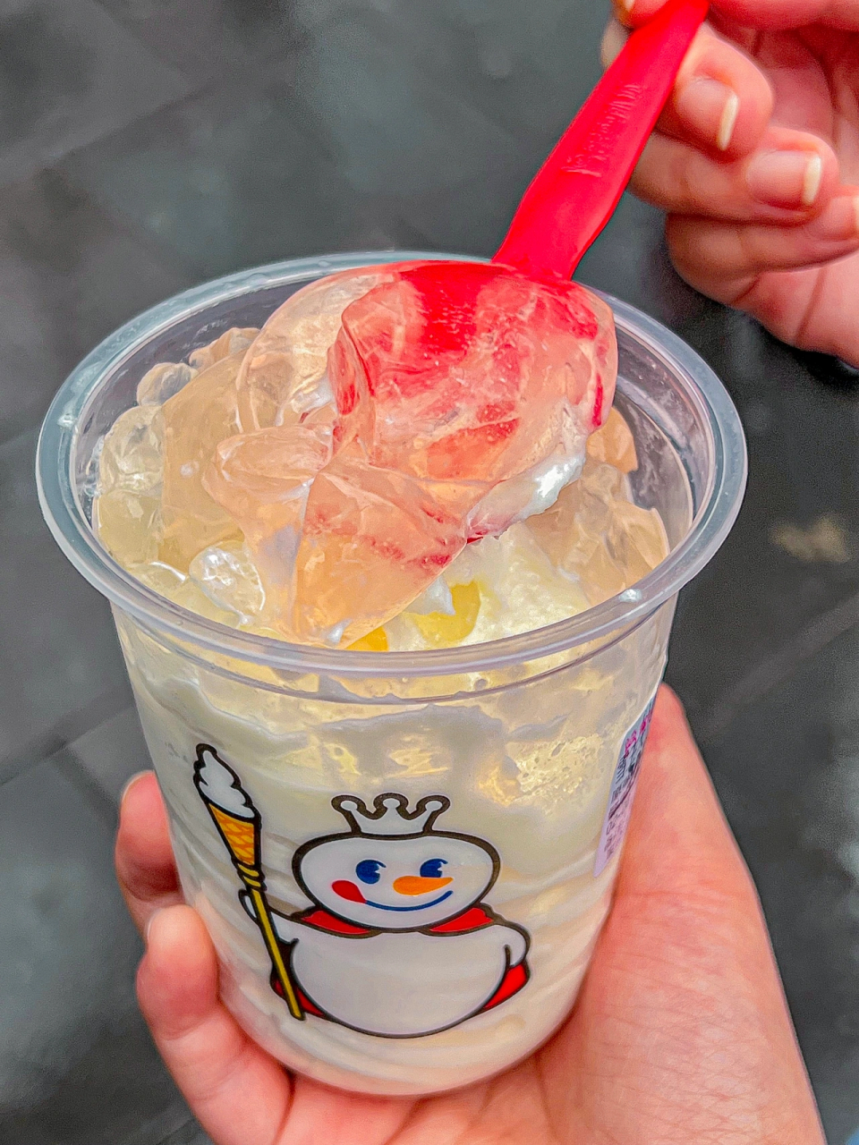 晶莹剔透的玫果冻简直太爱了! 口感也是无敌清爽,不甜腻