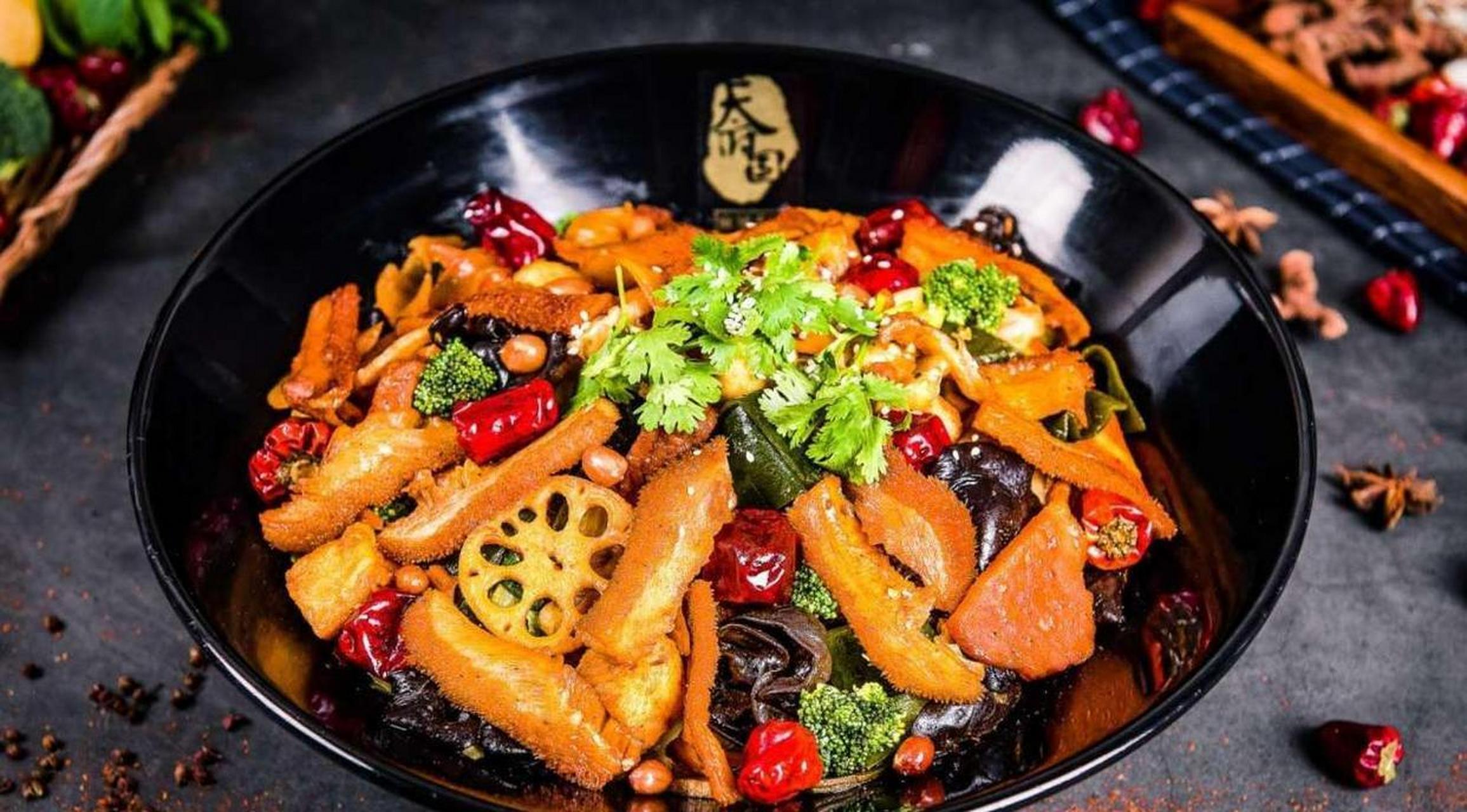 网友:宿舍几个人一起吃麻辣香锅,第一次吃,他们说先让我掏钱以后轮着